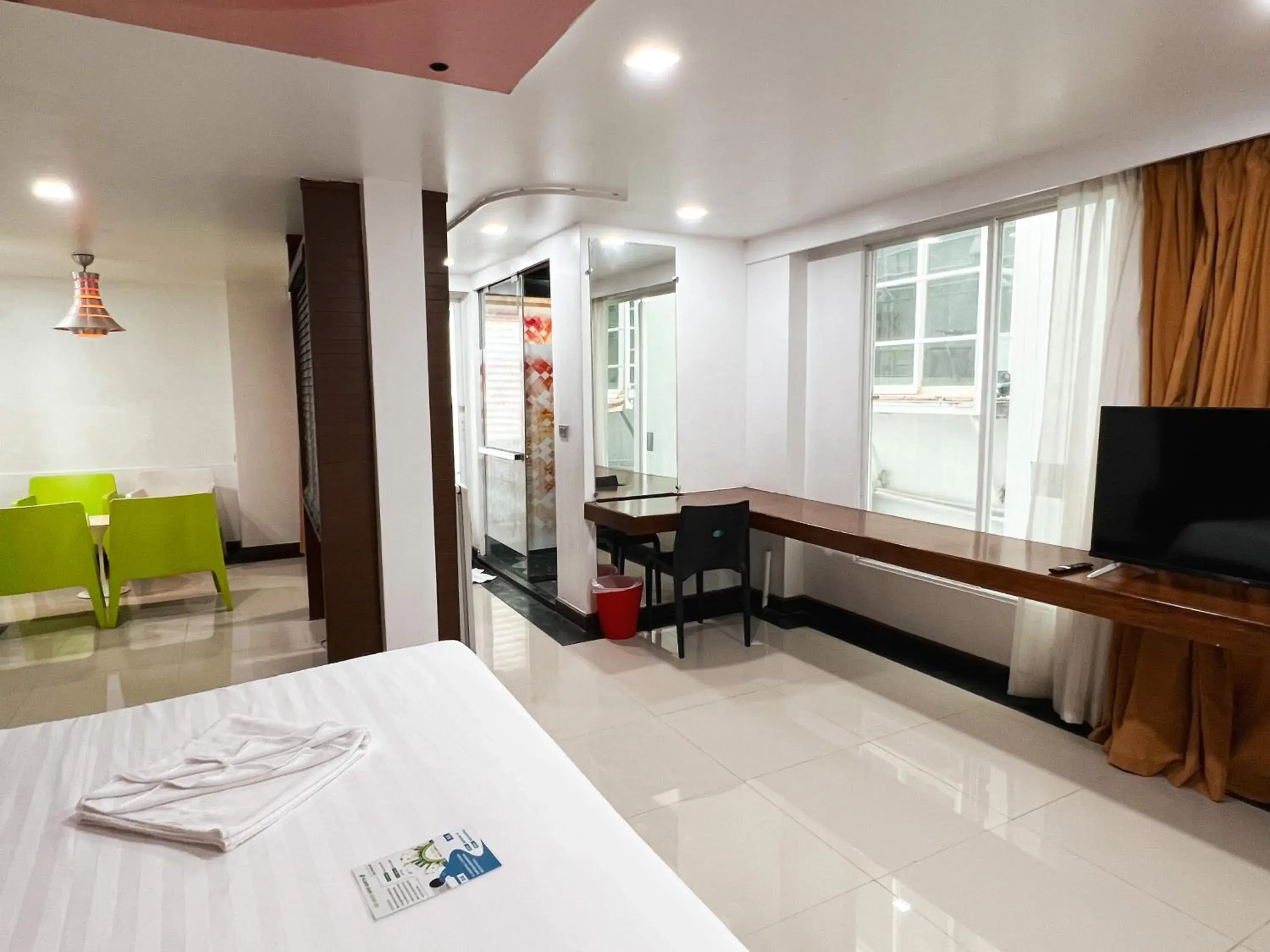 Deluxe Family Room in The Color Kata Deluxe Family Room in The Color Kata