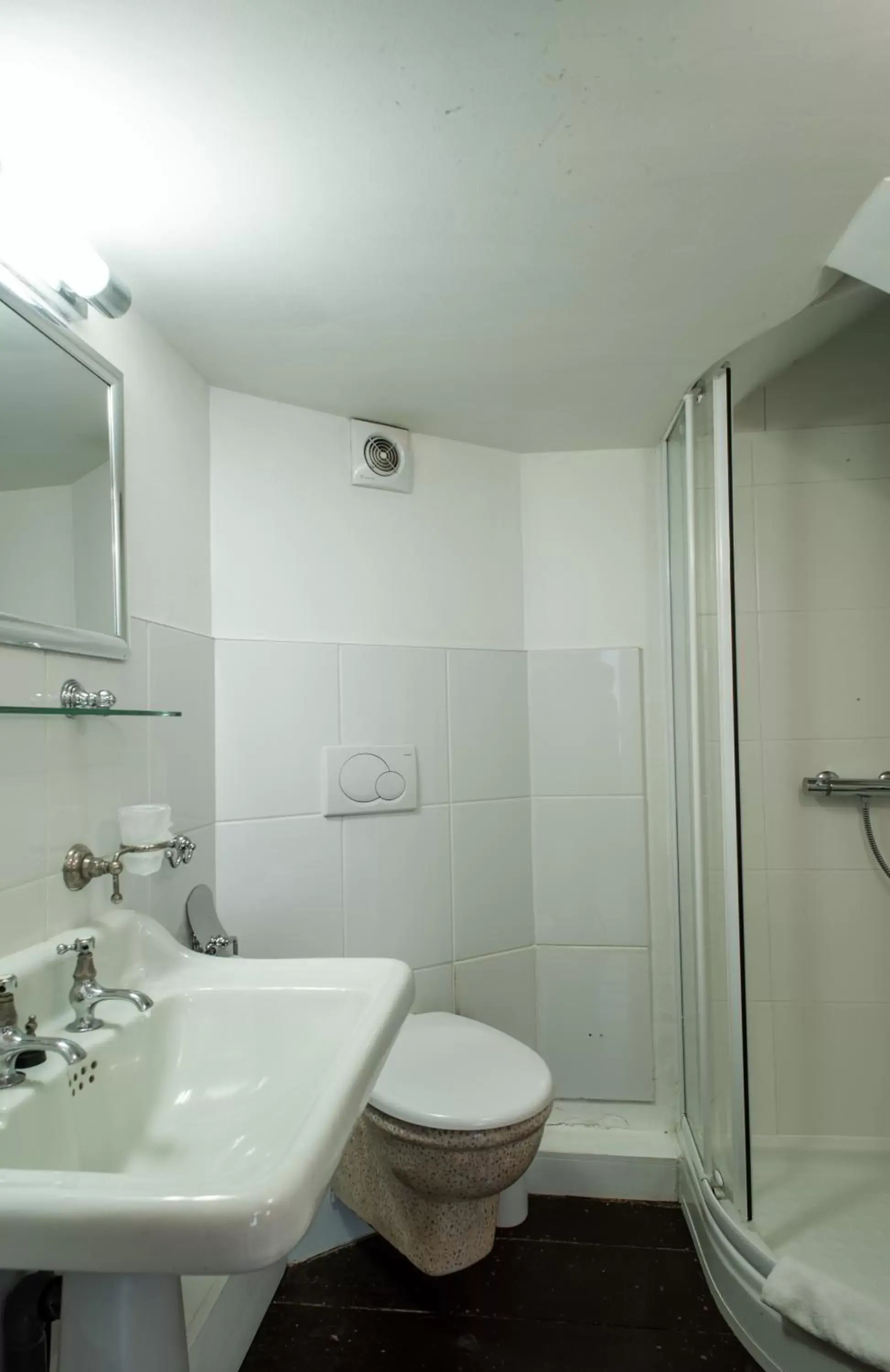 Bathroom in Charme Hotel Hancelot