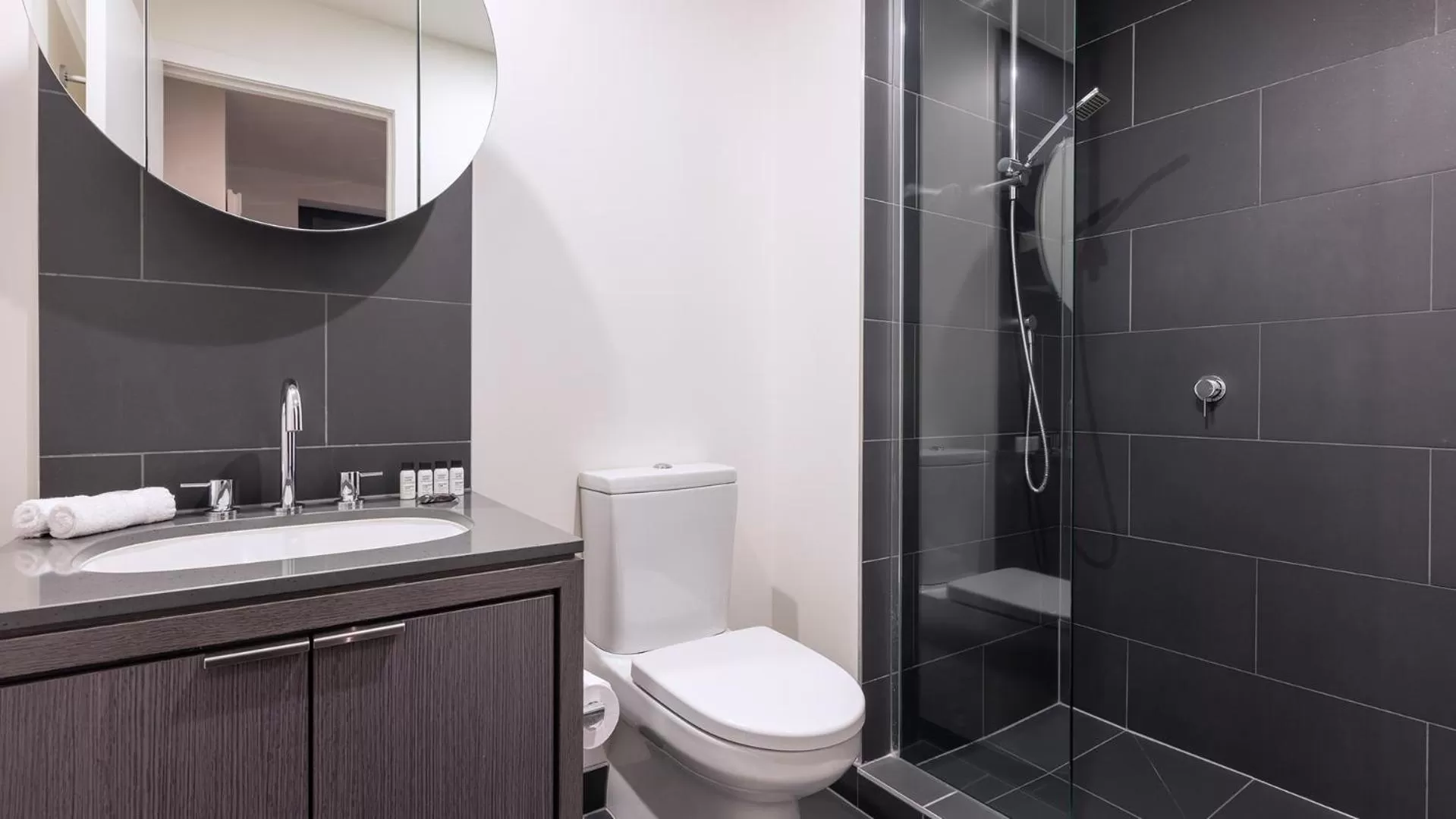 Shower in WRAP on Southbank