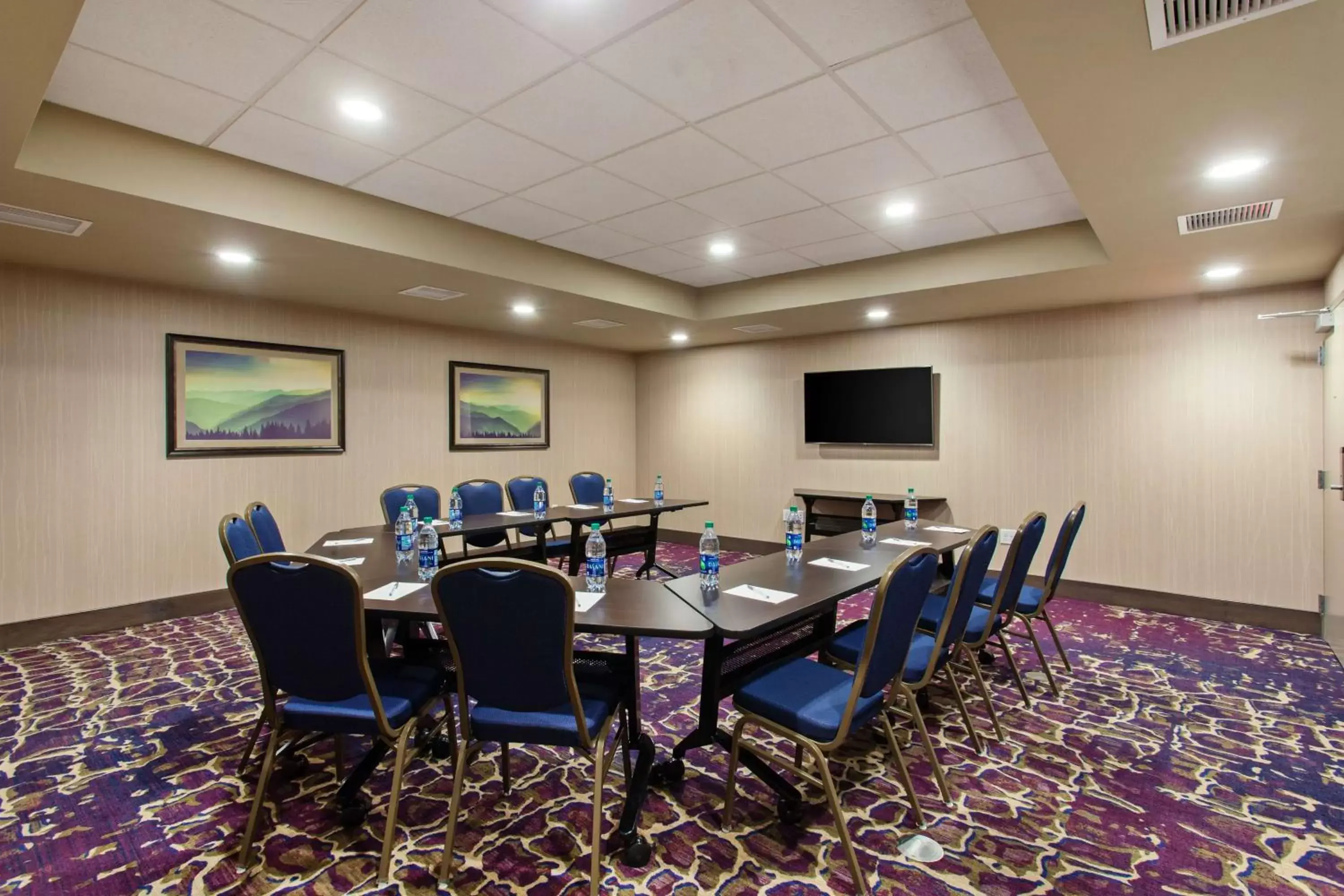 Meeting/conference room in Hampton Inn & Suites Leavenworth