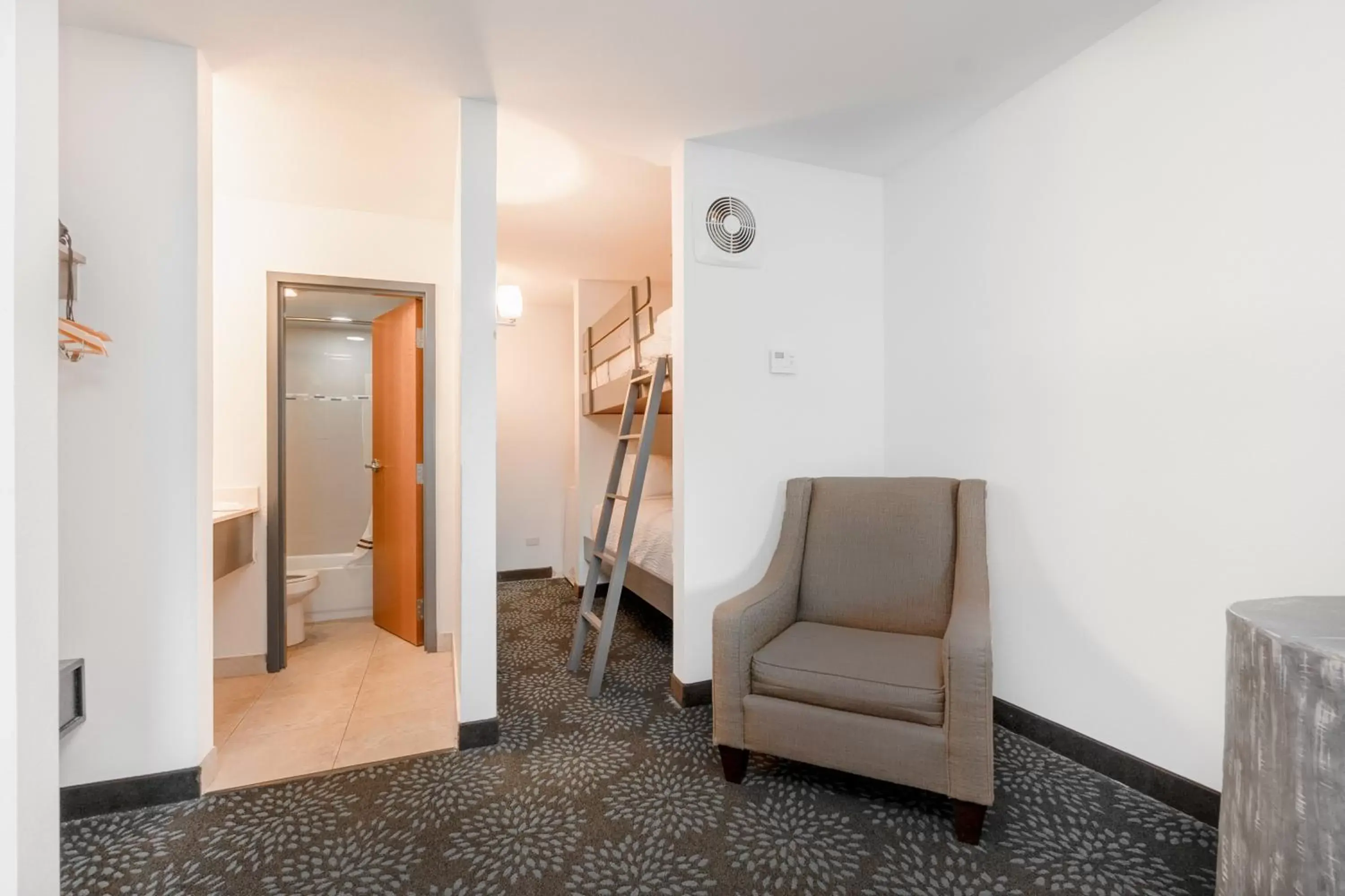 Photo of the whole room, Seating Area in Holiday Inn Resort South Padre Island-Beach Front, an IHG Hotel