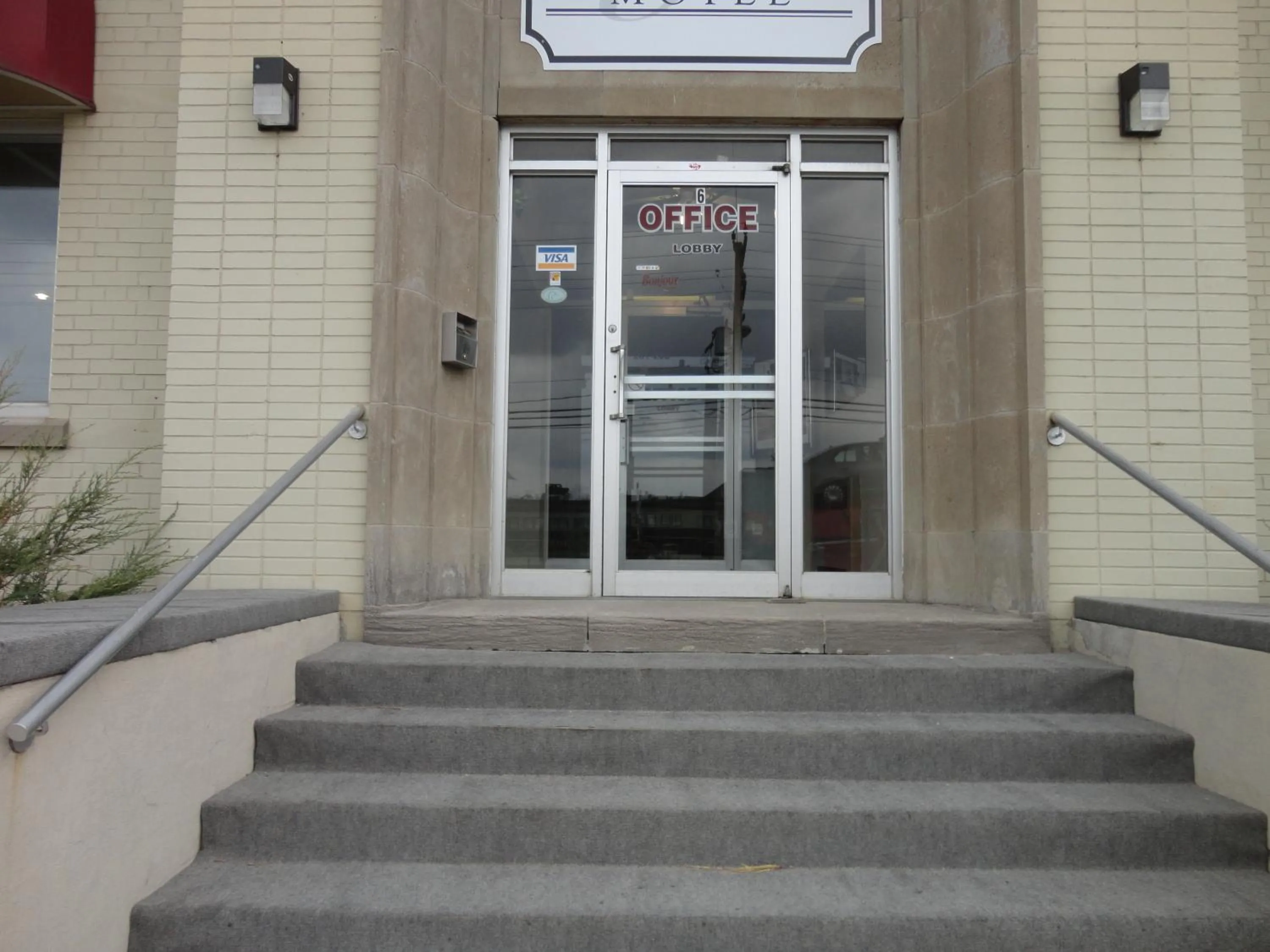 Facade/entrance in Canadas Best Value Inn Kapuskasing