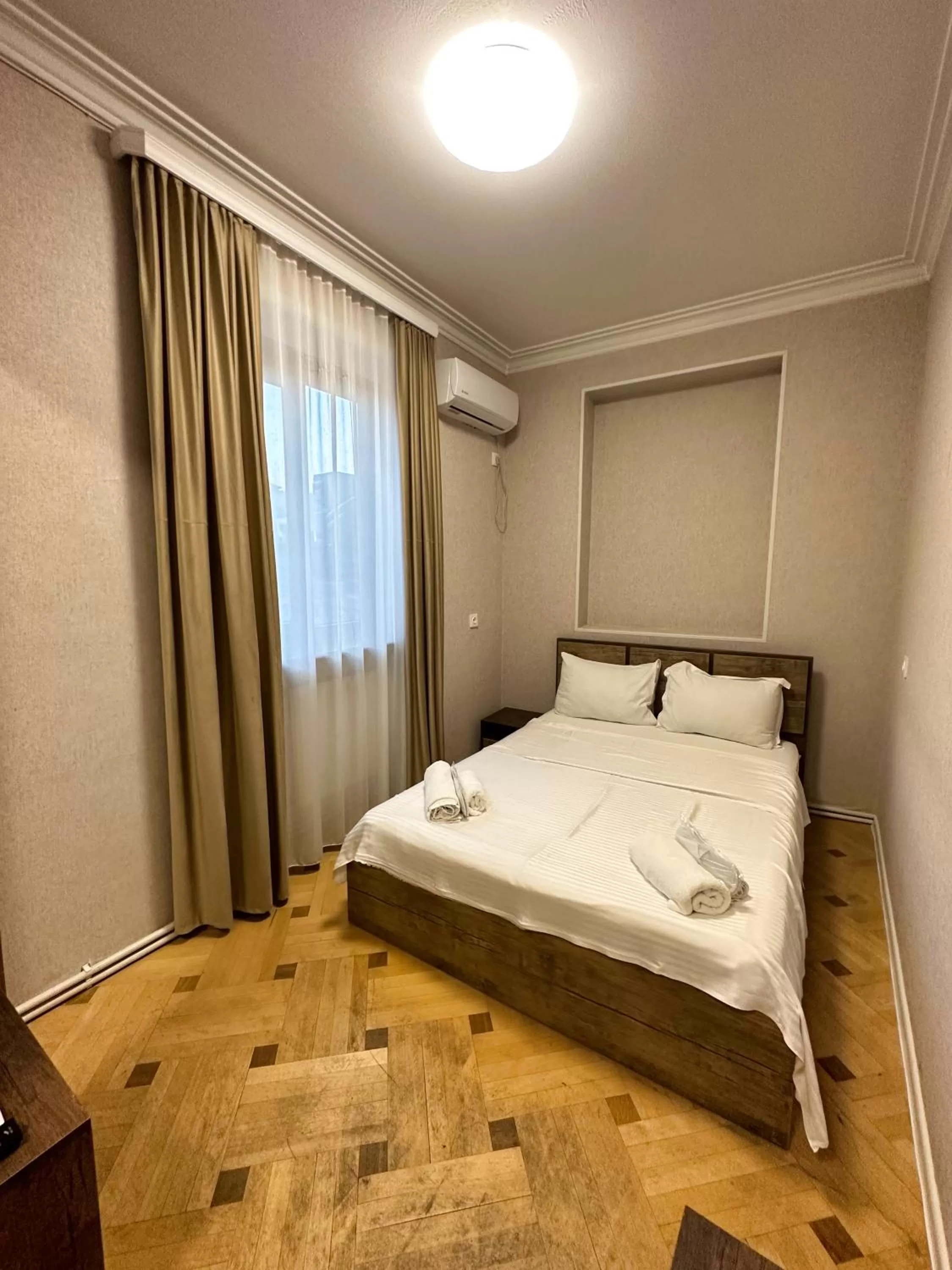 Bedroom, Bed in Metekhi View Hotel