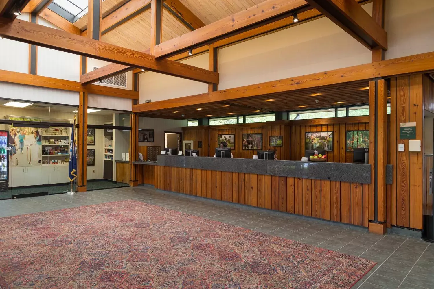 Lobby or reception, Lobby/Reception in Williamsburg Woodlands Hotel & Suites