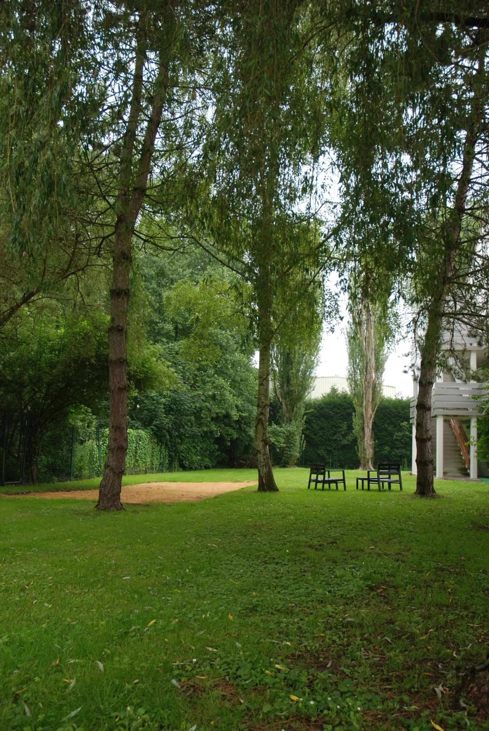 Property building in Campanile Creil - Villers-Saint-Paul