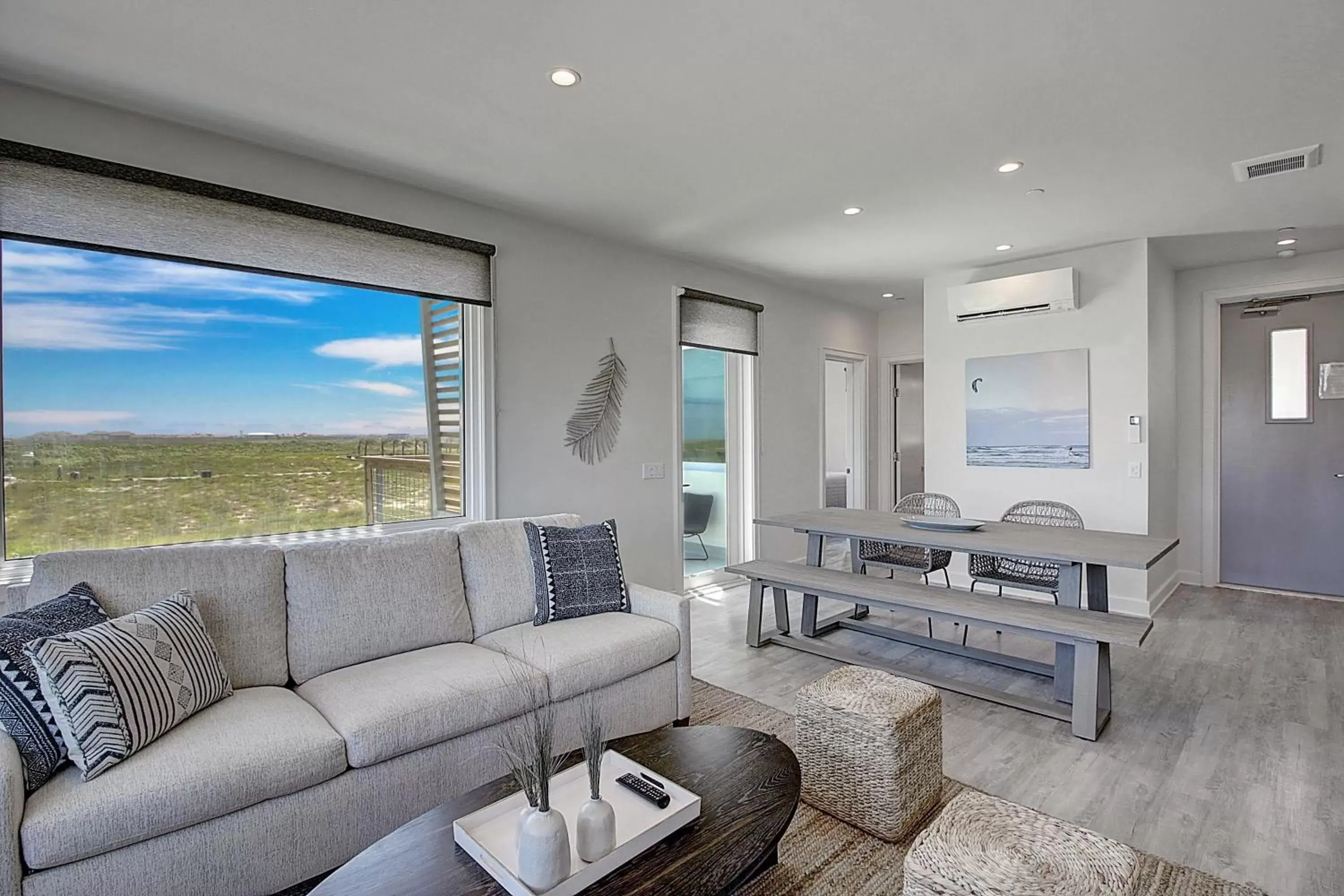 Living room, Seating Area in Lively Beach