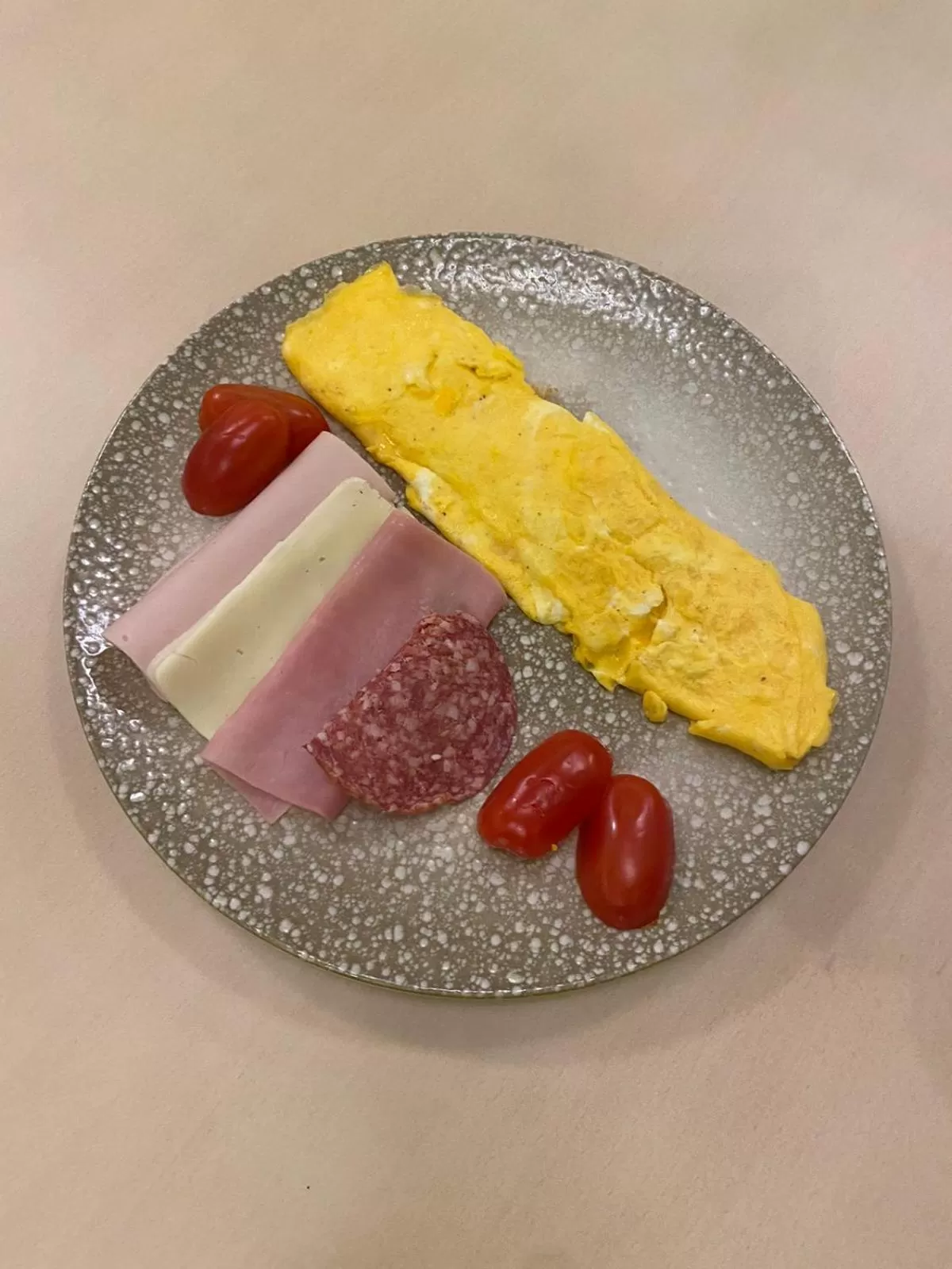 Food and drinks in HOTEL TSARSI