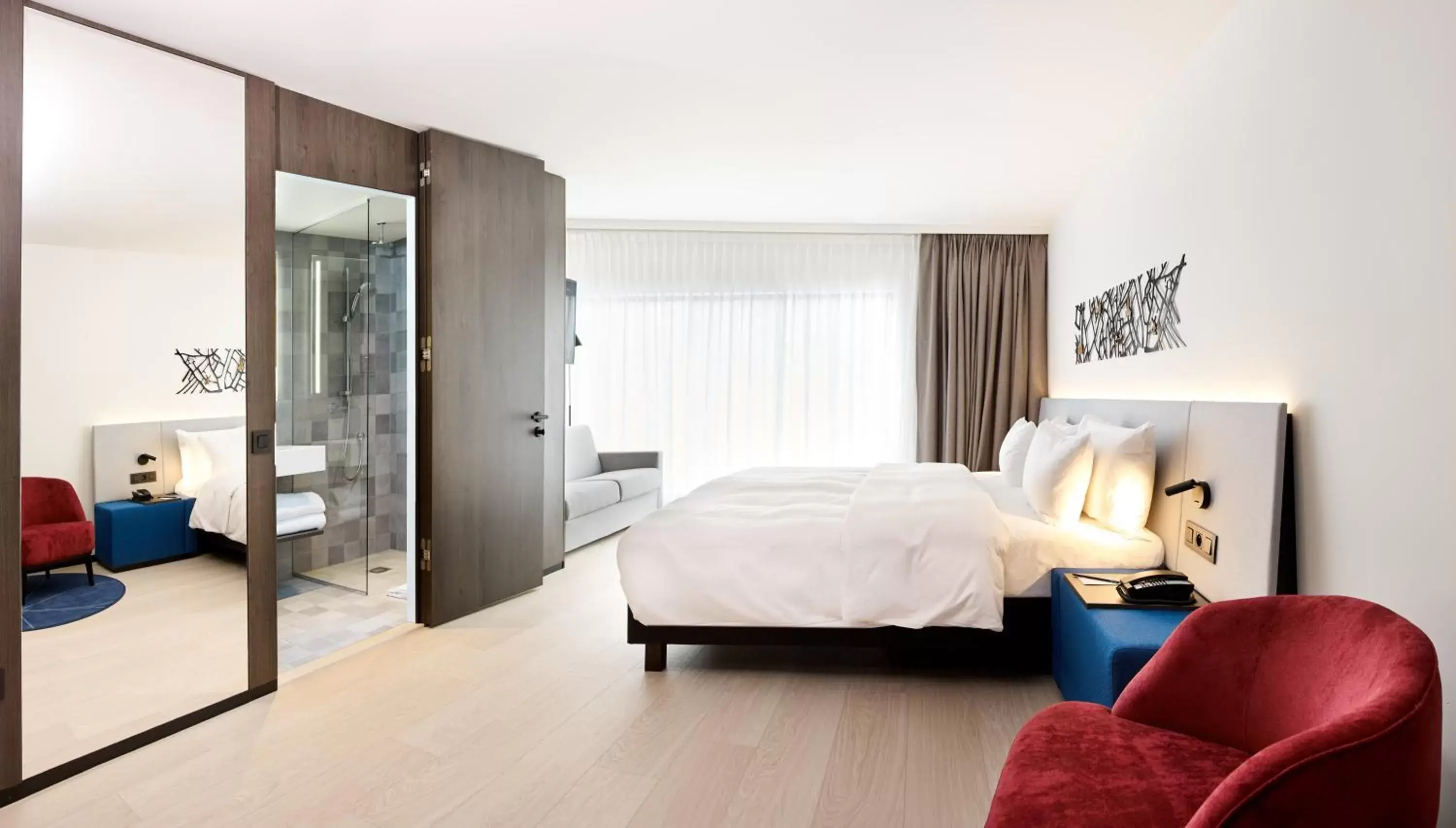 Photo of the whole room, Bed in Radisson Blu Hotel, Bruges