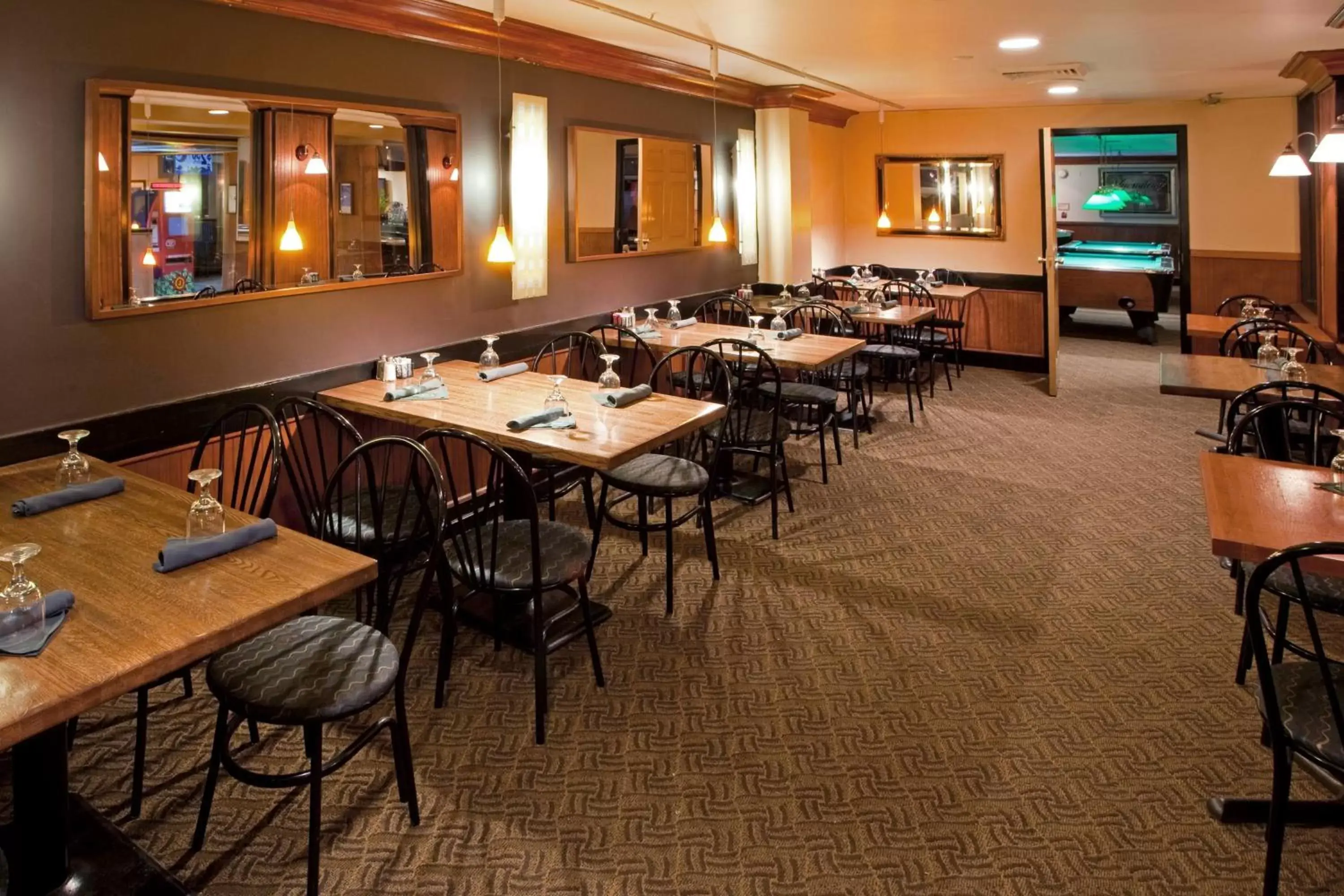 Restaurant/Places to Eat in Holiday Inn Washington D.C. - Greenbelt Maryland, an IHG Hotel