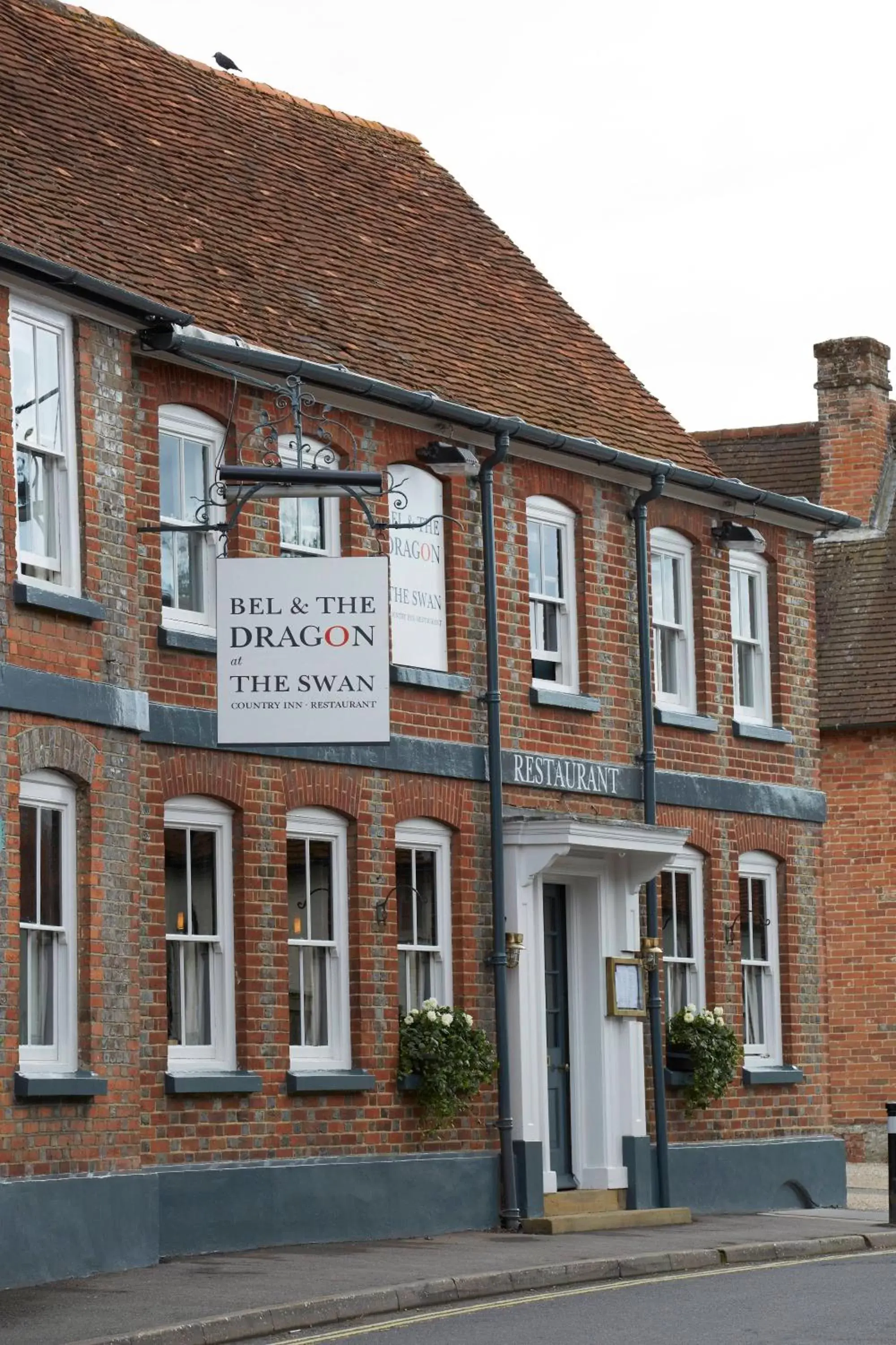 Property Building in Bel and The Dragon-Kingsclere