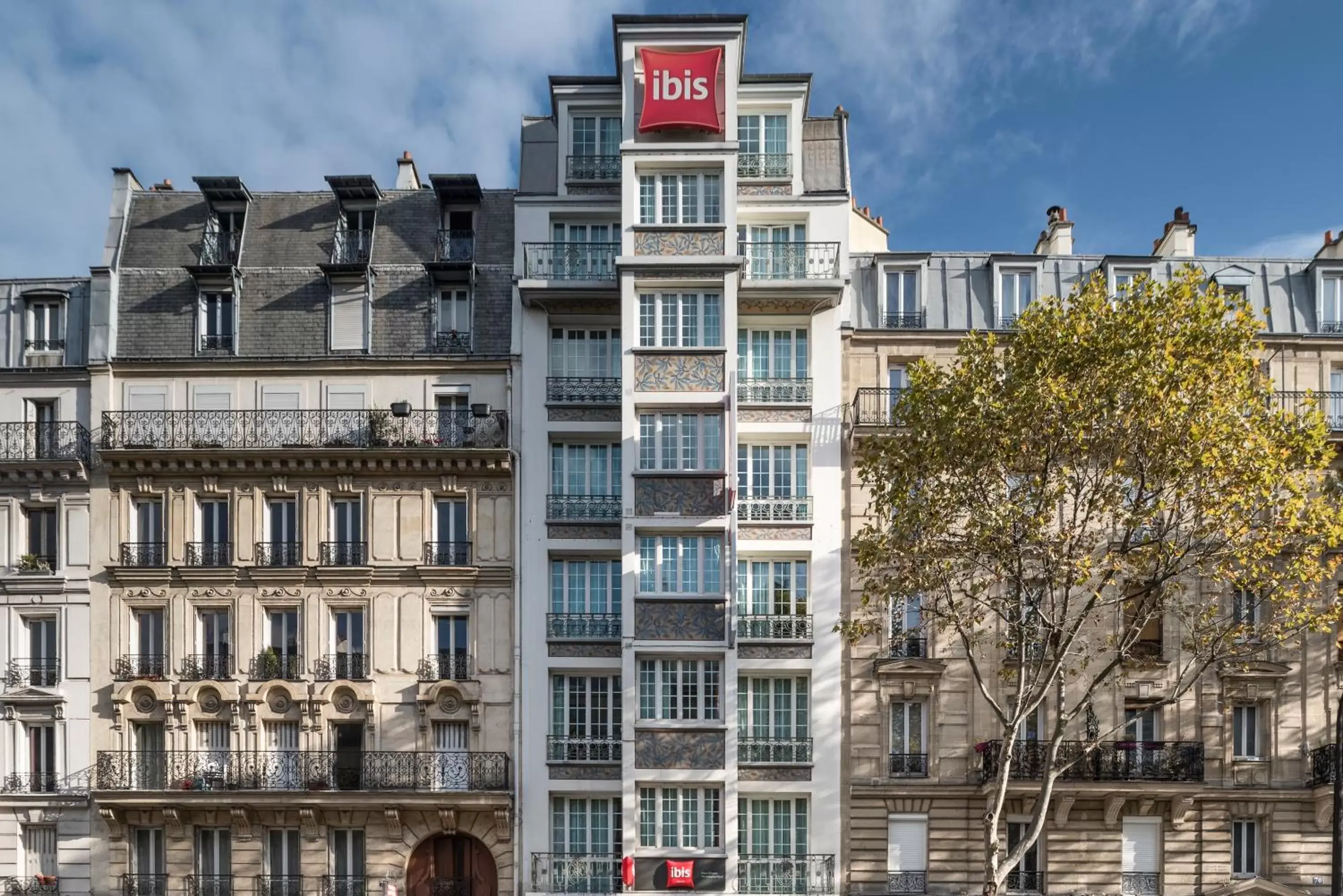 Property Building in ibis Paris Ornano Montmartre Nord 18ème