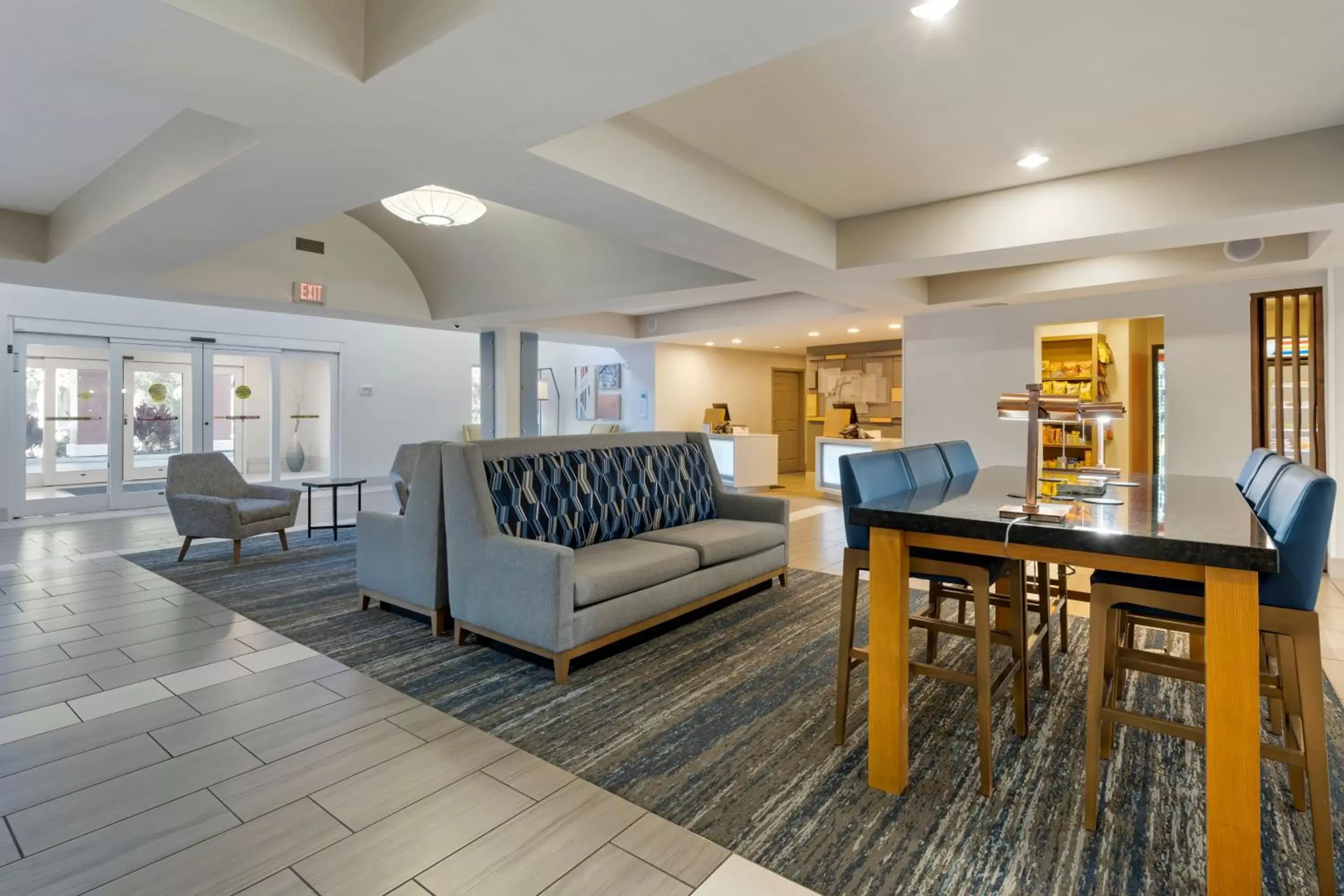 Lobby or reception, Seating Area in Holiday Inn Express Hotel & Suites - The Villages, an IHG Hotel