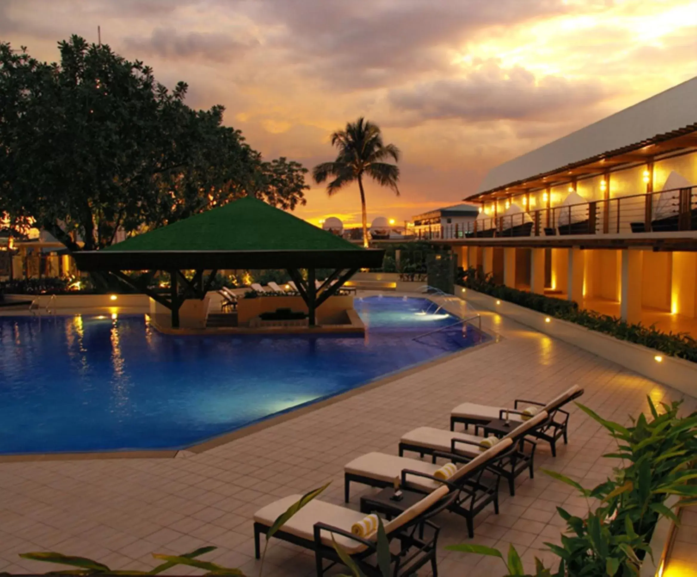 Facade/entrance, Swimming Pool in The Manila Hotel