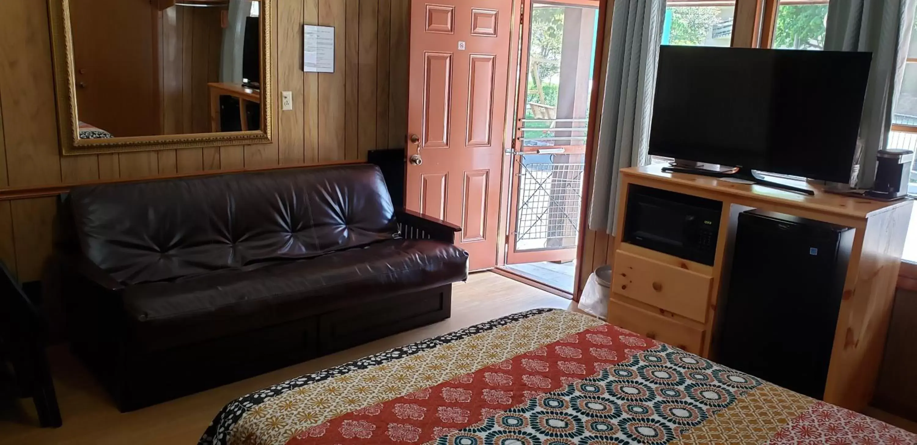 Seating Area in Marshall's Creek Rest Motel