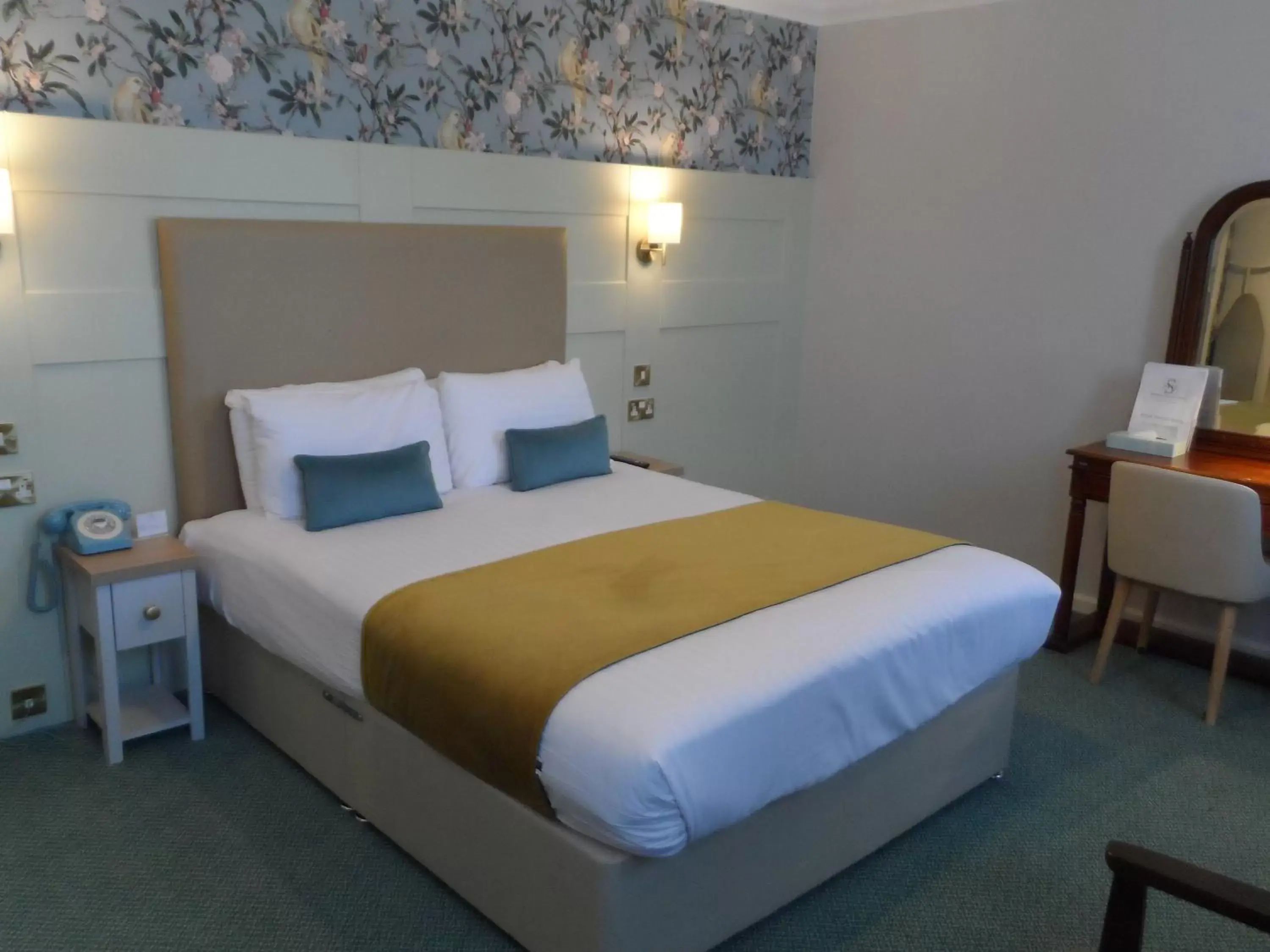 Bed in Stanton House Hotel