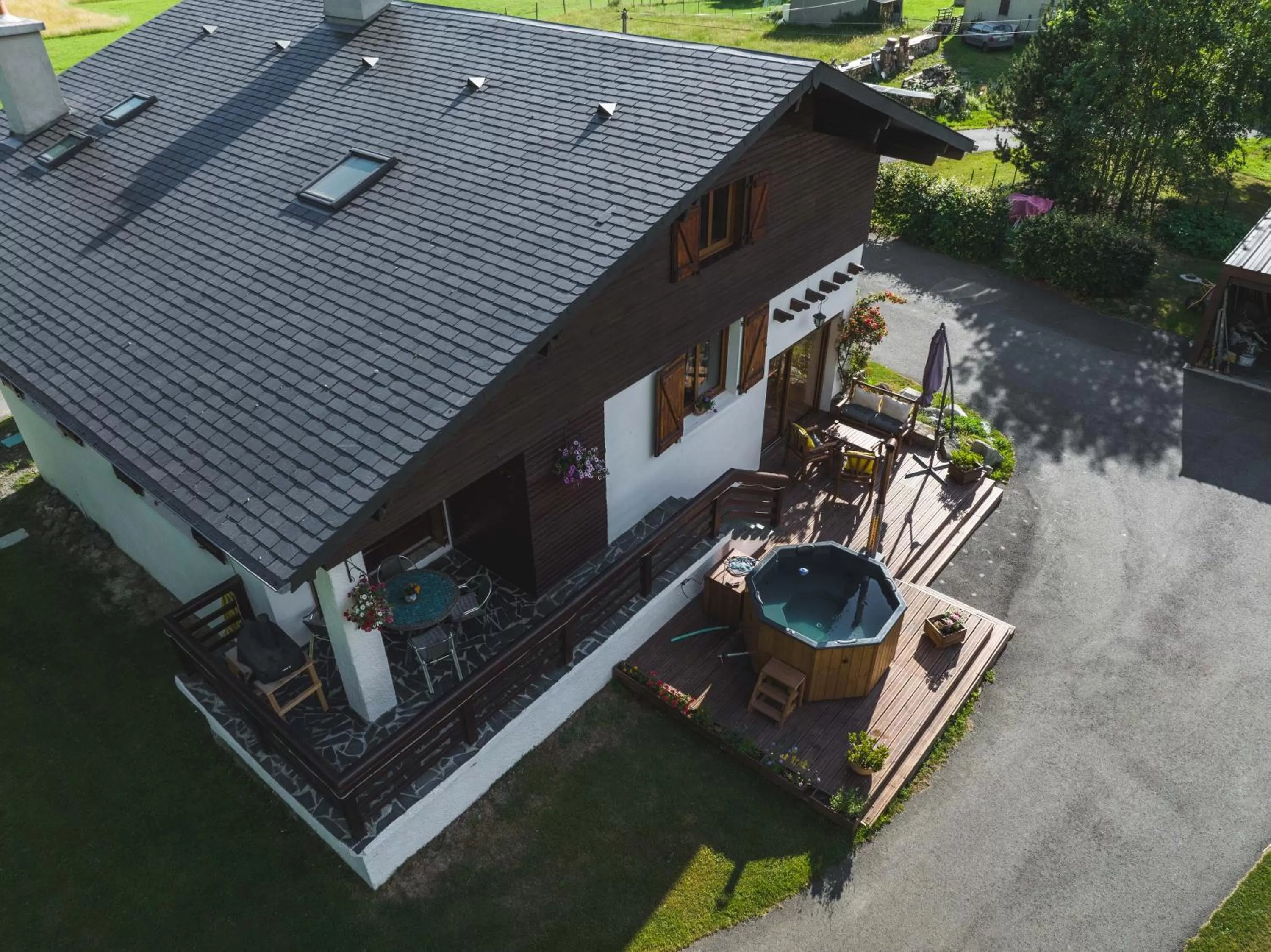 Bird's eye view, Bird's-eye View in Chalet Ouréa
