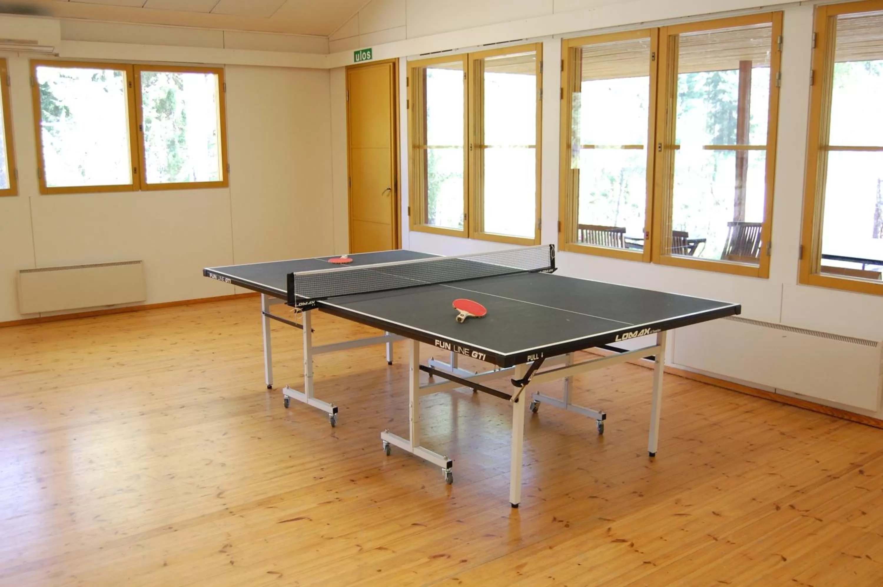 Communal lounge/ TV room, Table Tennis in Kuhasensaari Lomakeskus