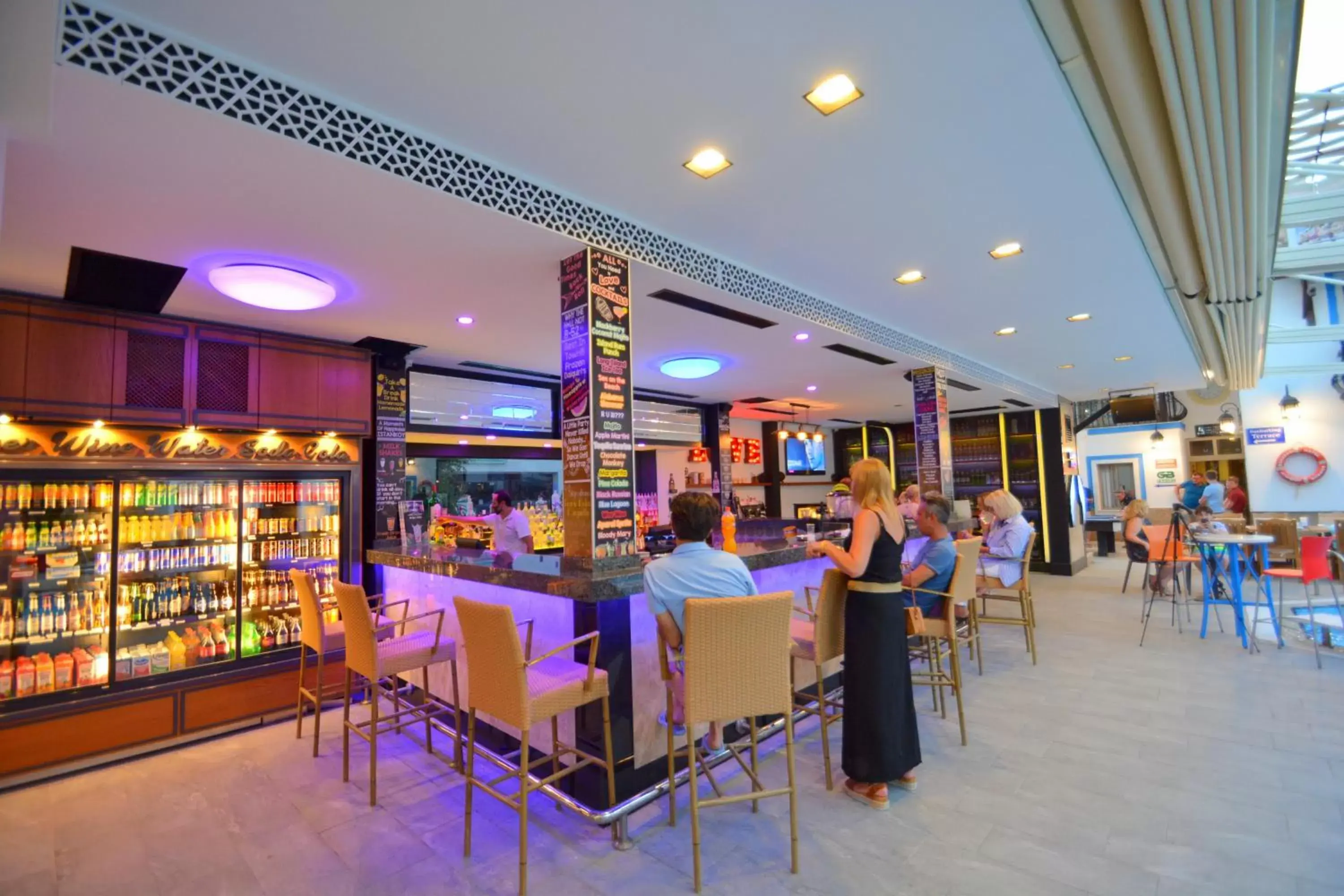 Lounge or bar, Restaurant/Places to Eat in Istankoy Hotel