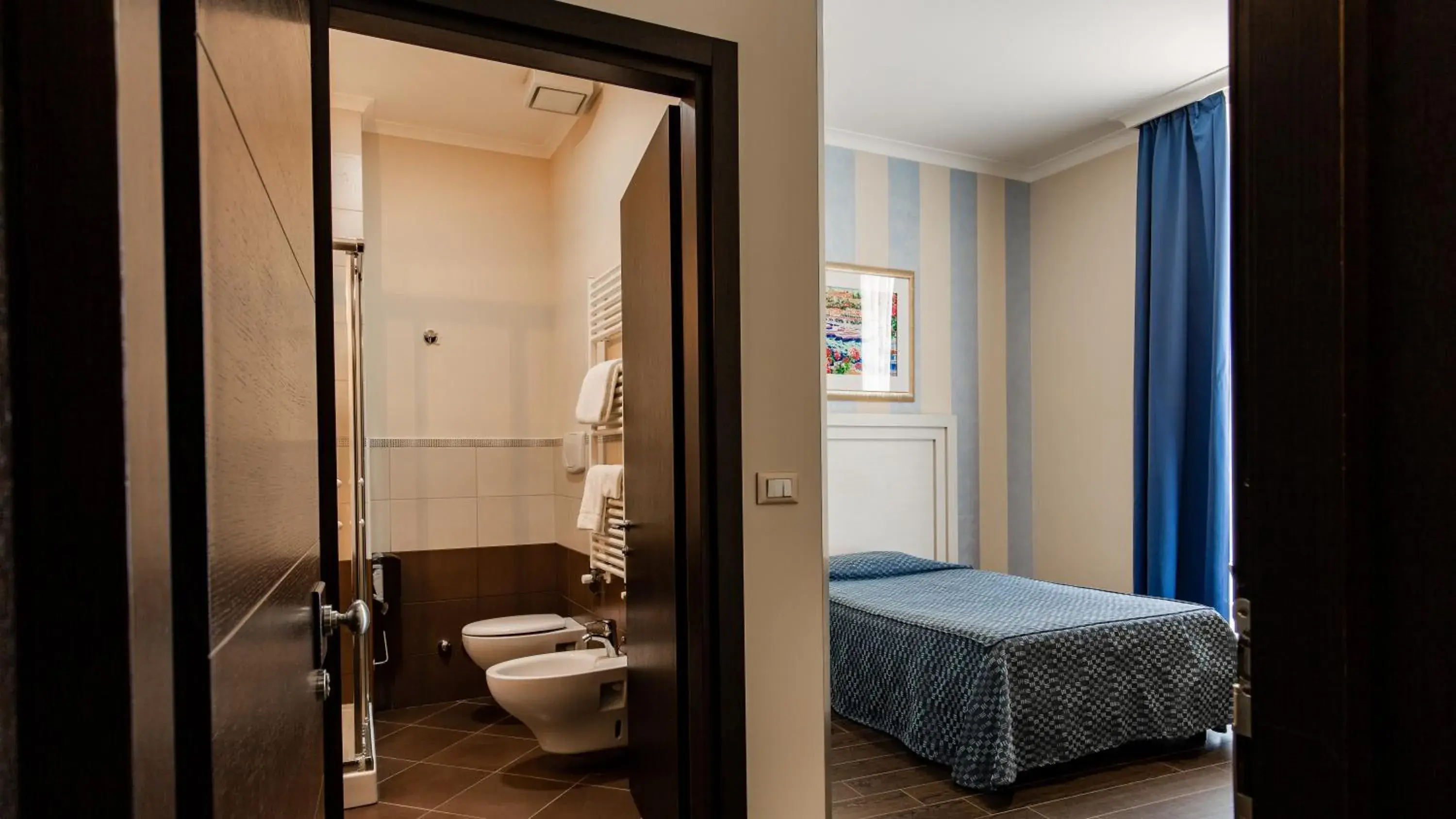 Toilet, Bathroom in Hotel Palazzo Giancola