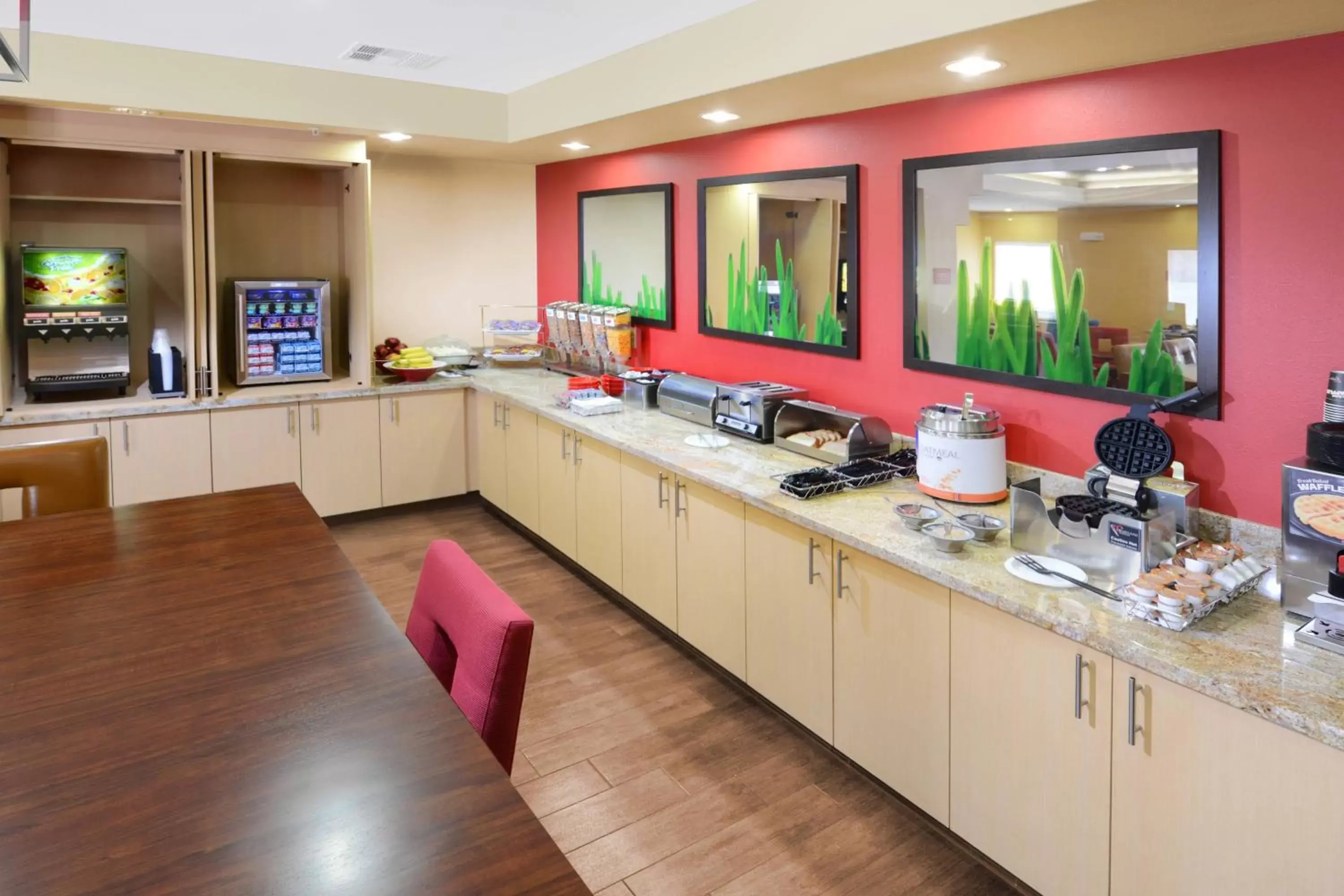 Breakfast, Restaurant/Places to Eat in TownePlace Suites by Marriott Houston Westchase