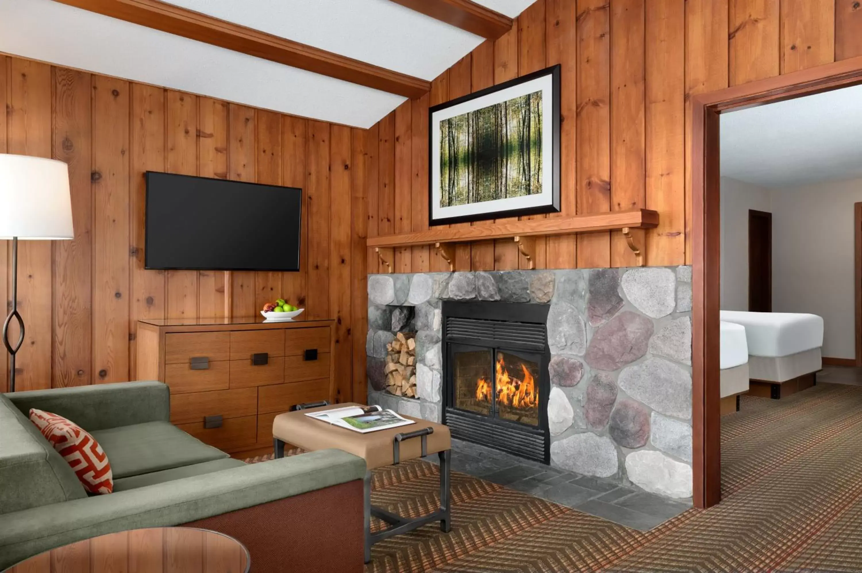 Communal lounge/ TV room, Seating Area in Fairmont Jasper Park Lodge