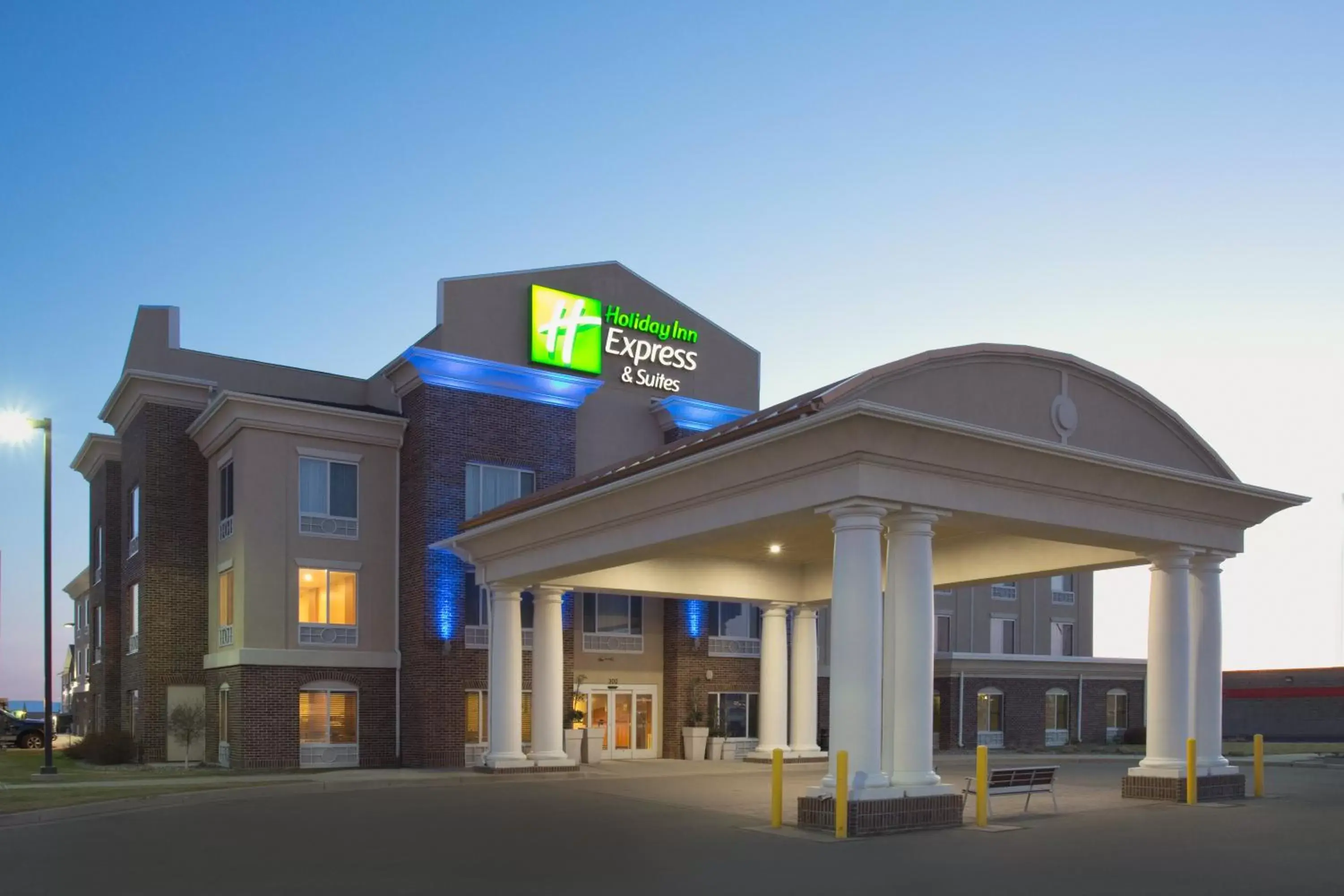 Property Building in Holiday Inn Express Hotel & Suites Minot South, an IHG Hotel