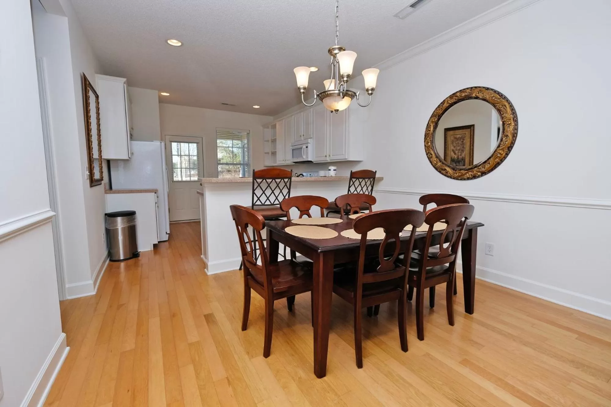Dining area in Barefoot Resort Golf & Yacht Club Villas