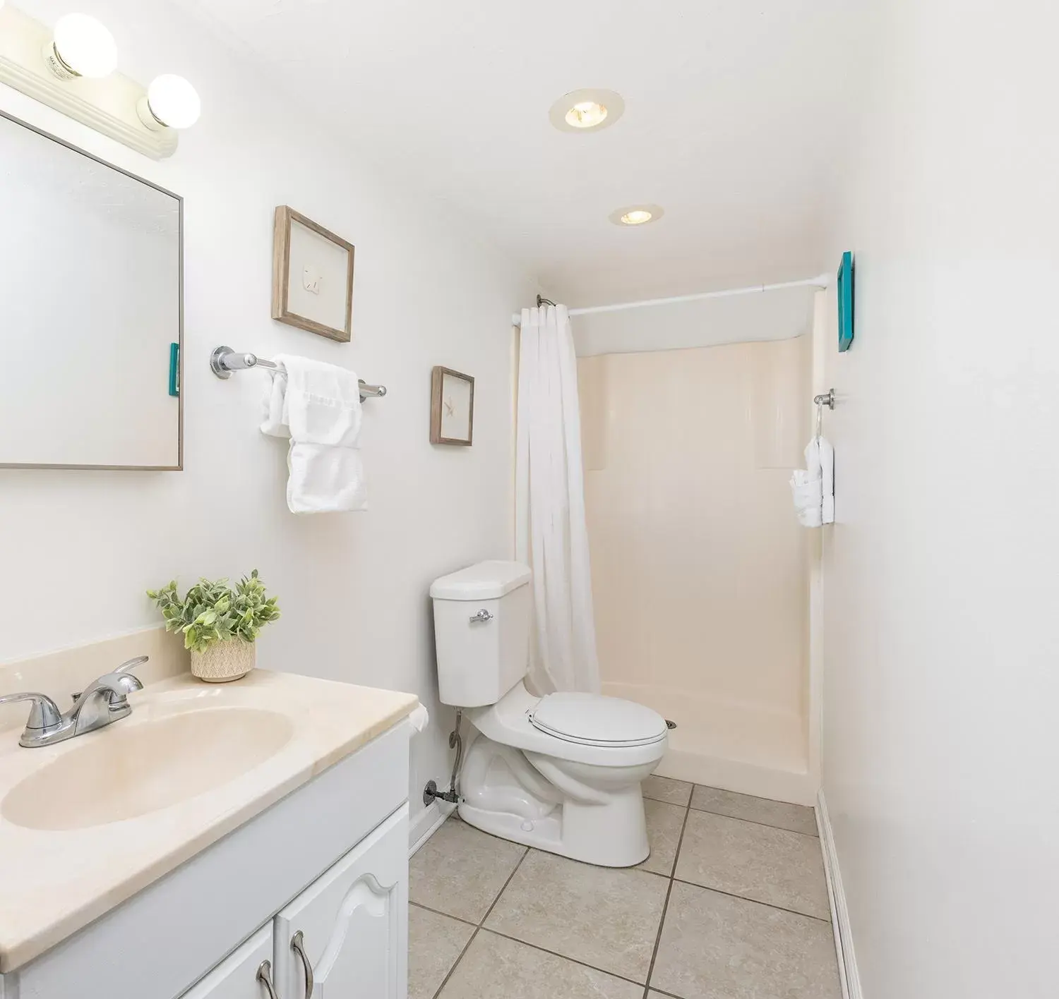 Bathroom in Gulf View Waterfront Resort