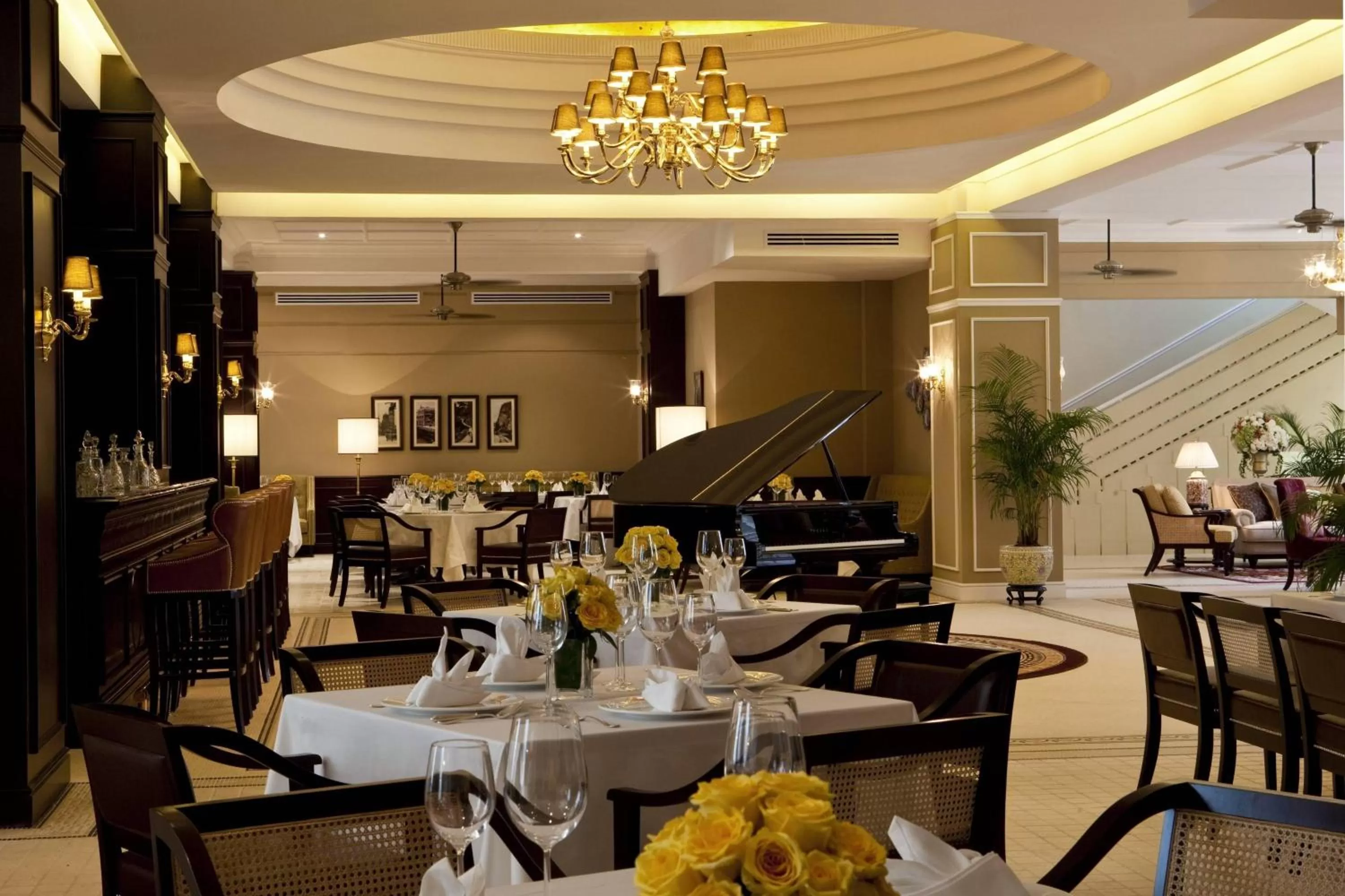 Restaurant/places to eat in The Majestic Hotel Kuala Lumpur, Autograph Collection