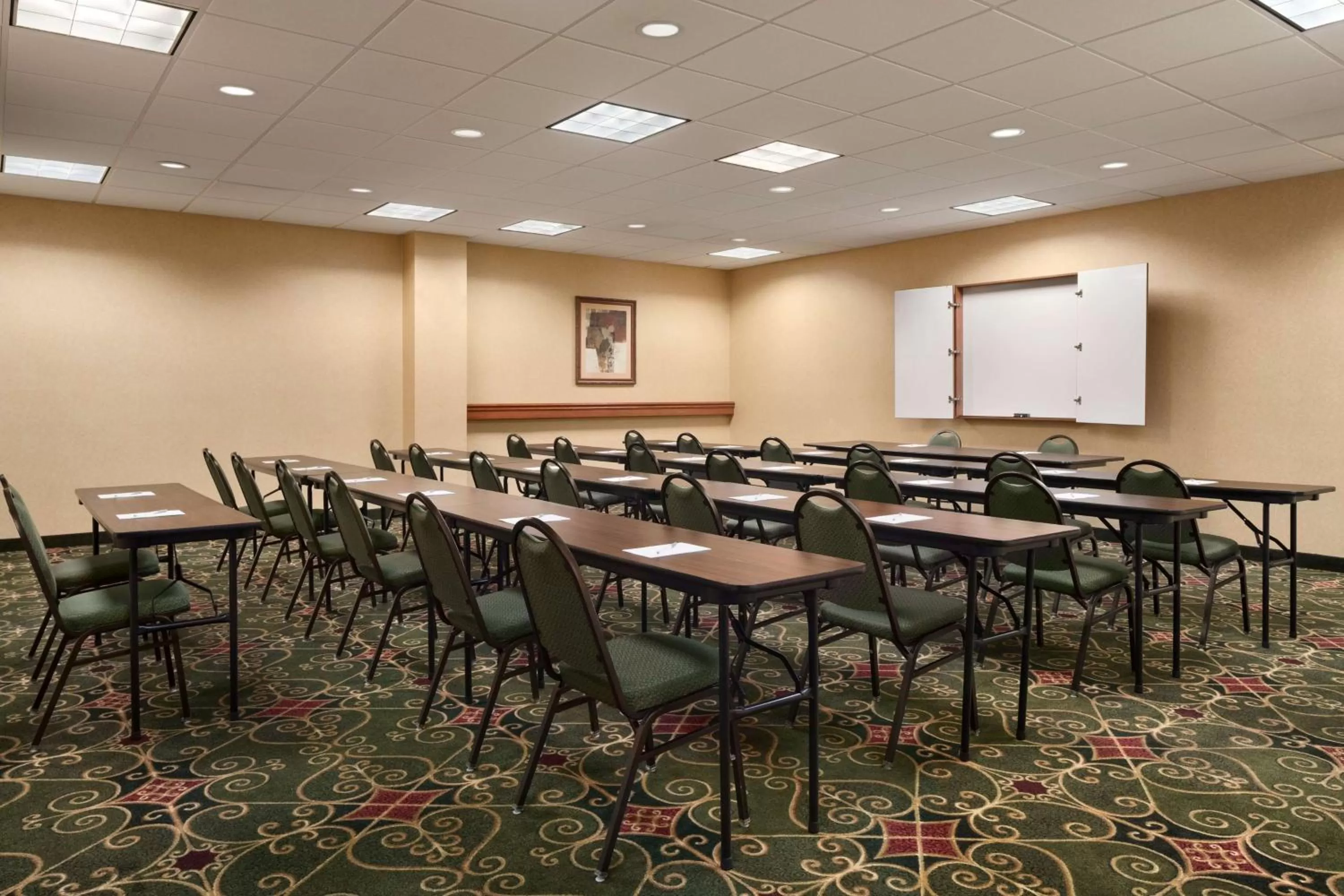 Meeting/conference room in Hampton Inn Belle Vernon