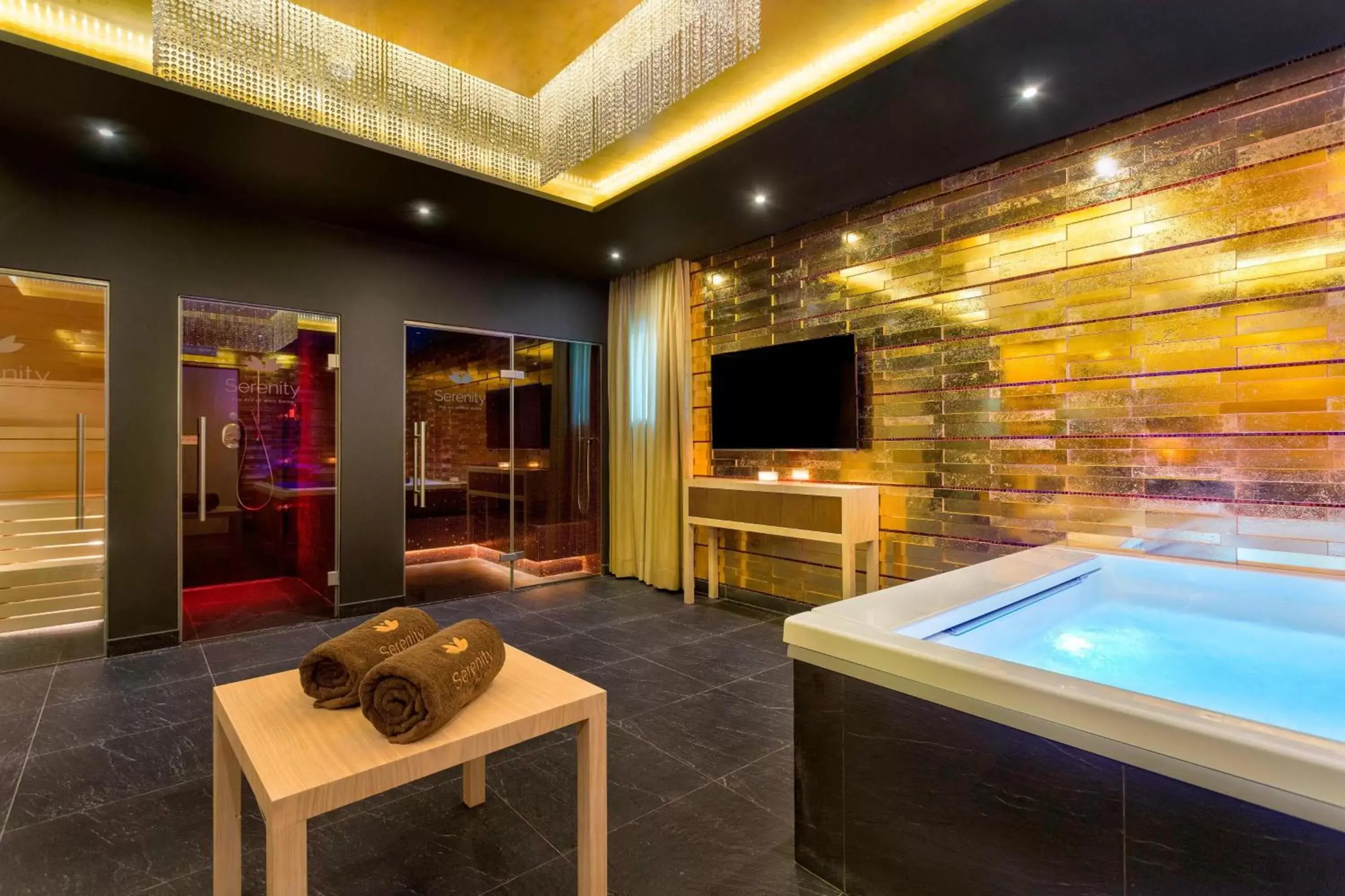 Spa and wellness centre/facilities in Pine Cliffs Ocean Suites, a Luxury Collection Resort & Spa, Algarve