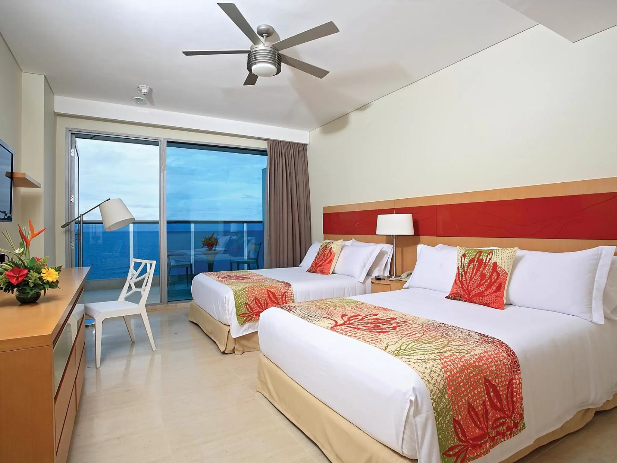 TV and multimedia, Bed in Las Americas Torre Del Mar