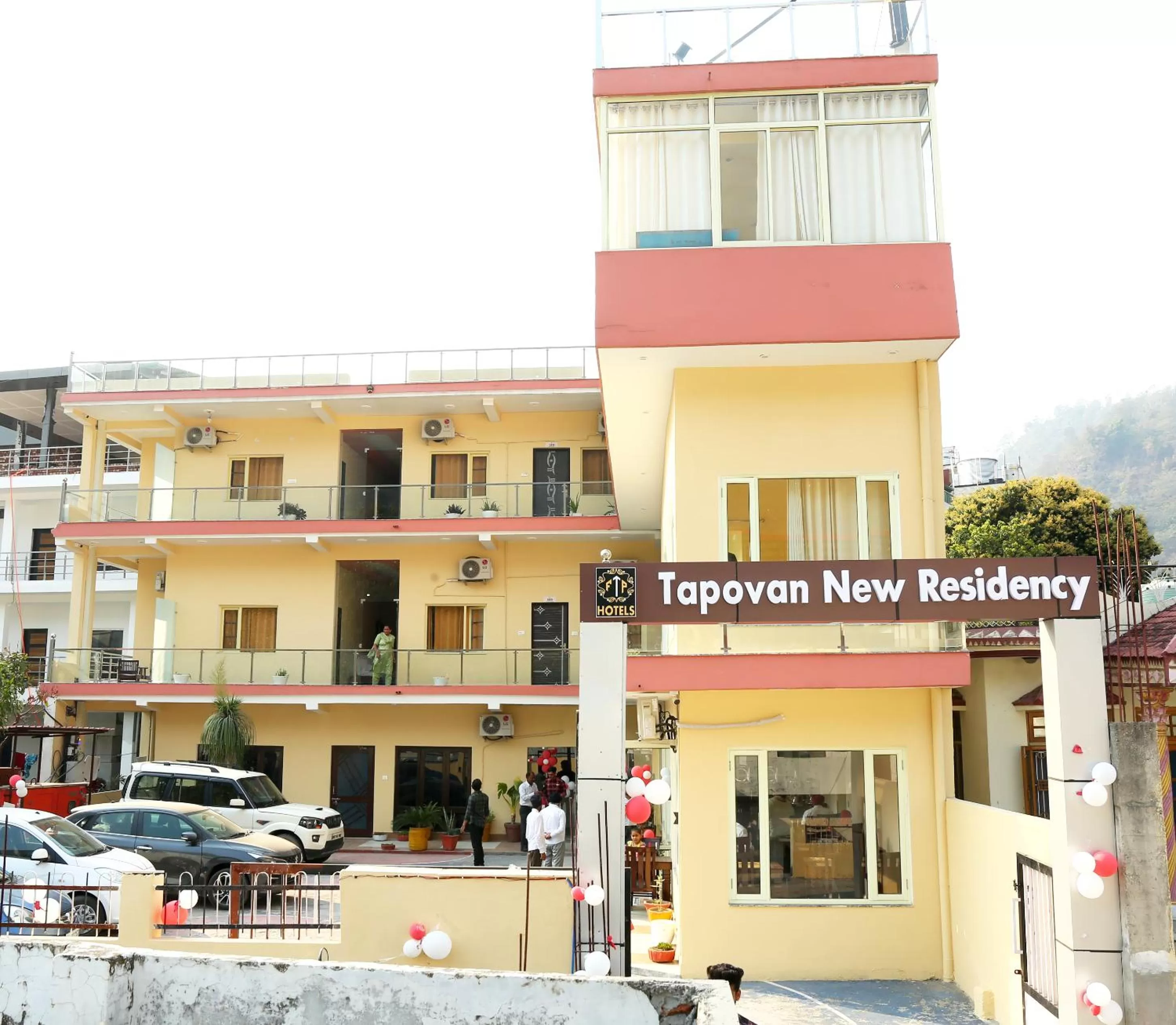 Property building in Tapovan New Residency - 5 minutes walk to Laxman jhula