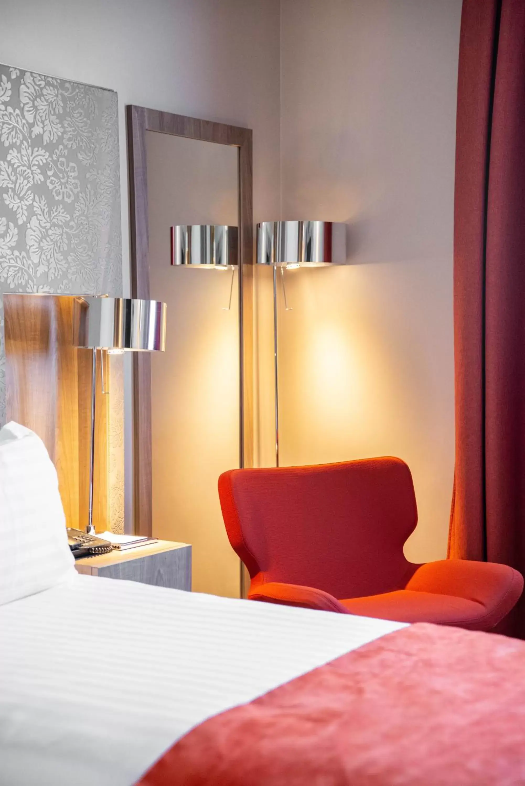 Bed in Best Western Plus Paris Velizy