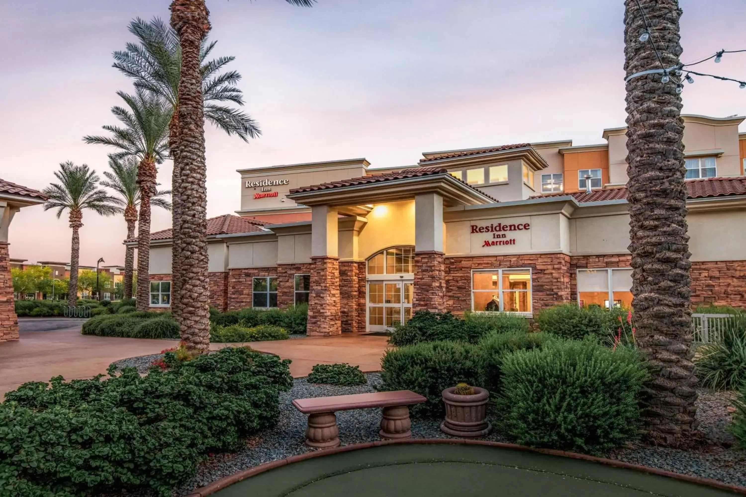 Property Building in Residence Inn Phoenix Glendale Sports & Entertainment District