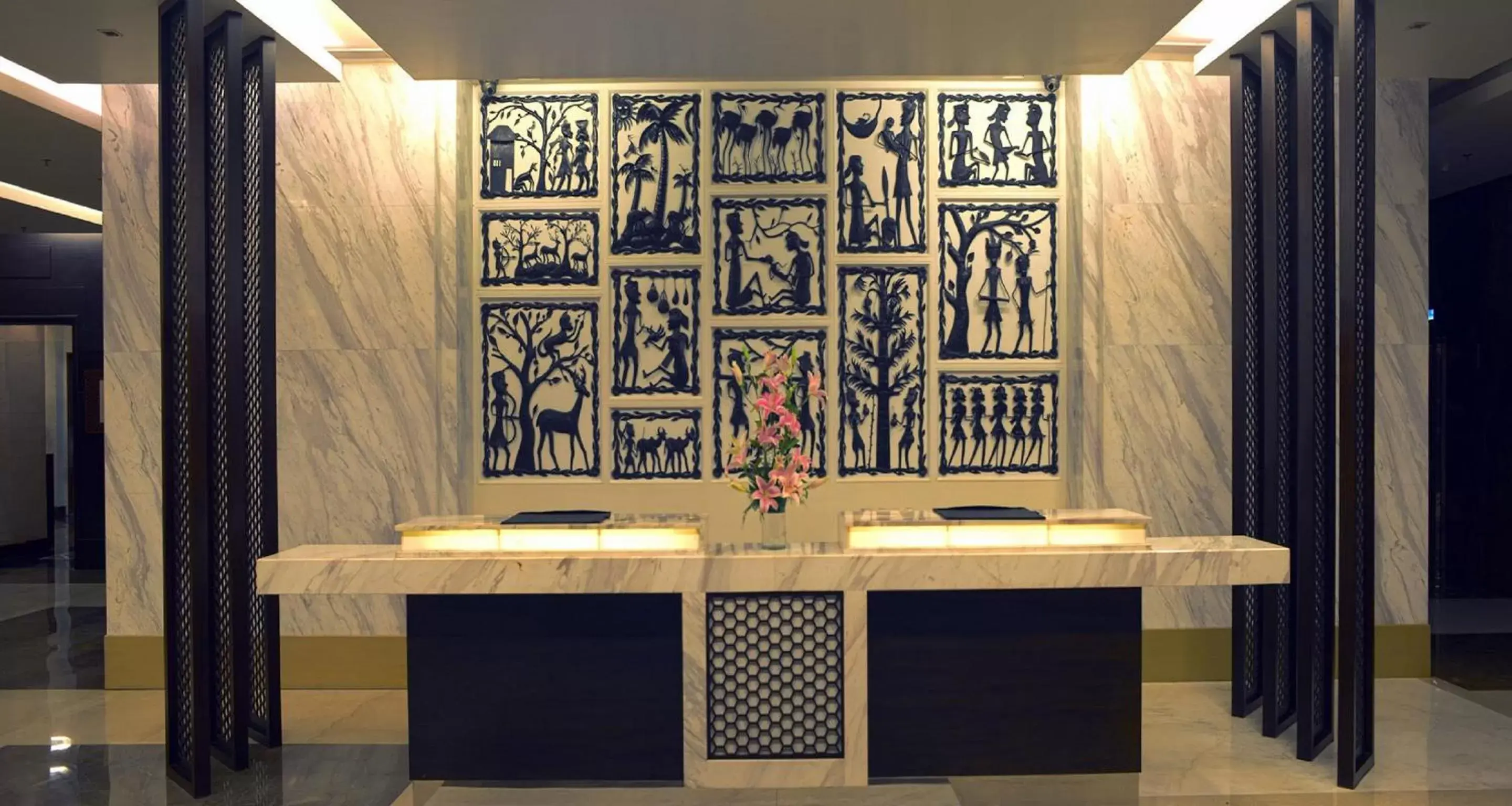 Lobby or reception, Bathroom in Sayaji Raipur