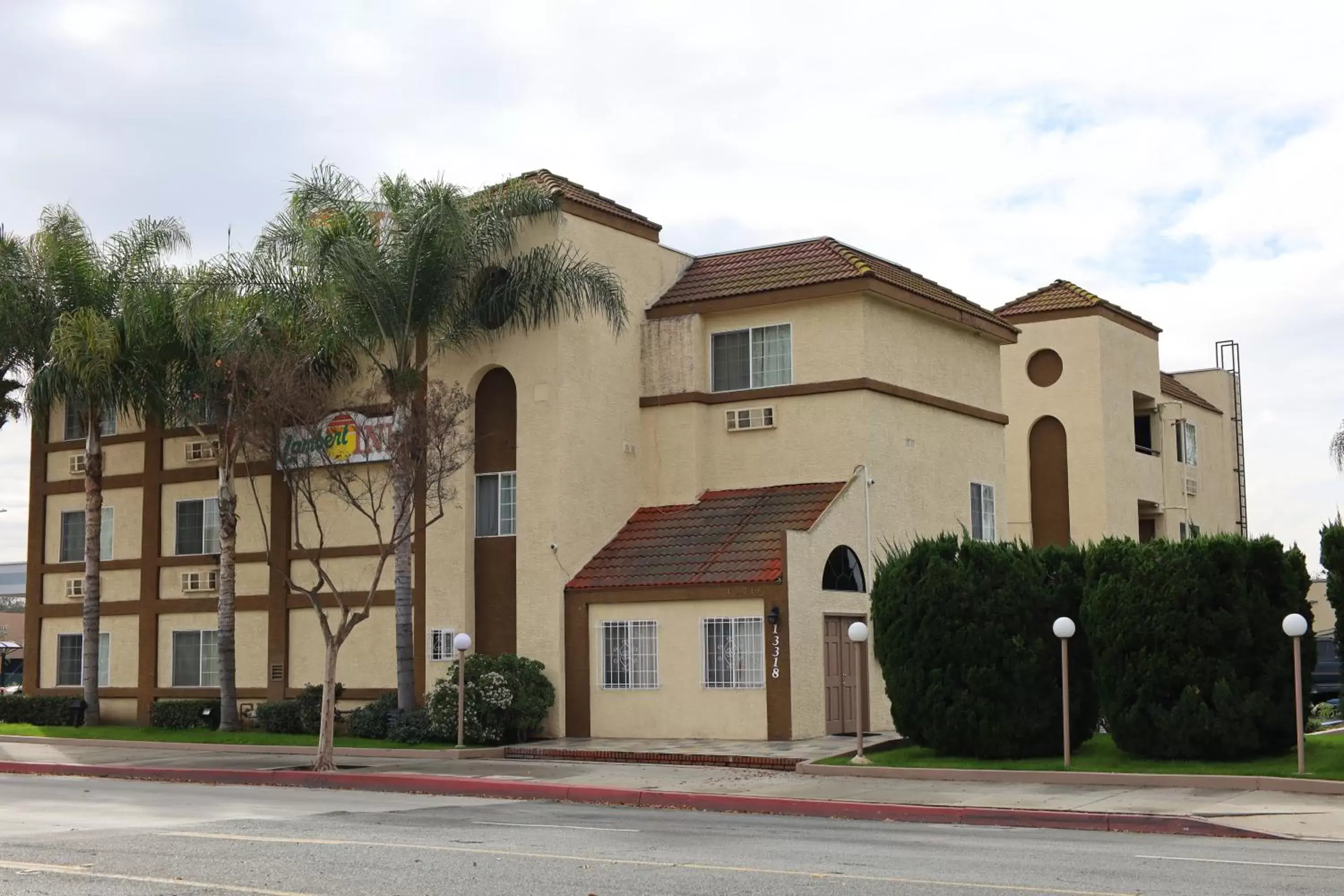 Property Building in Lambert Inn