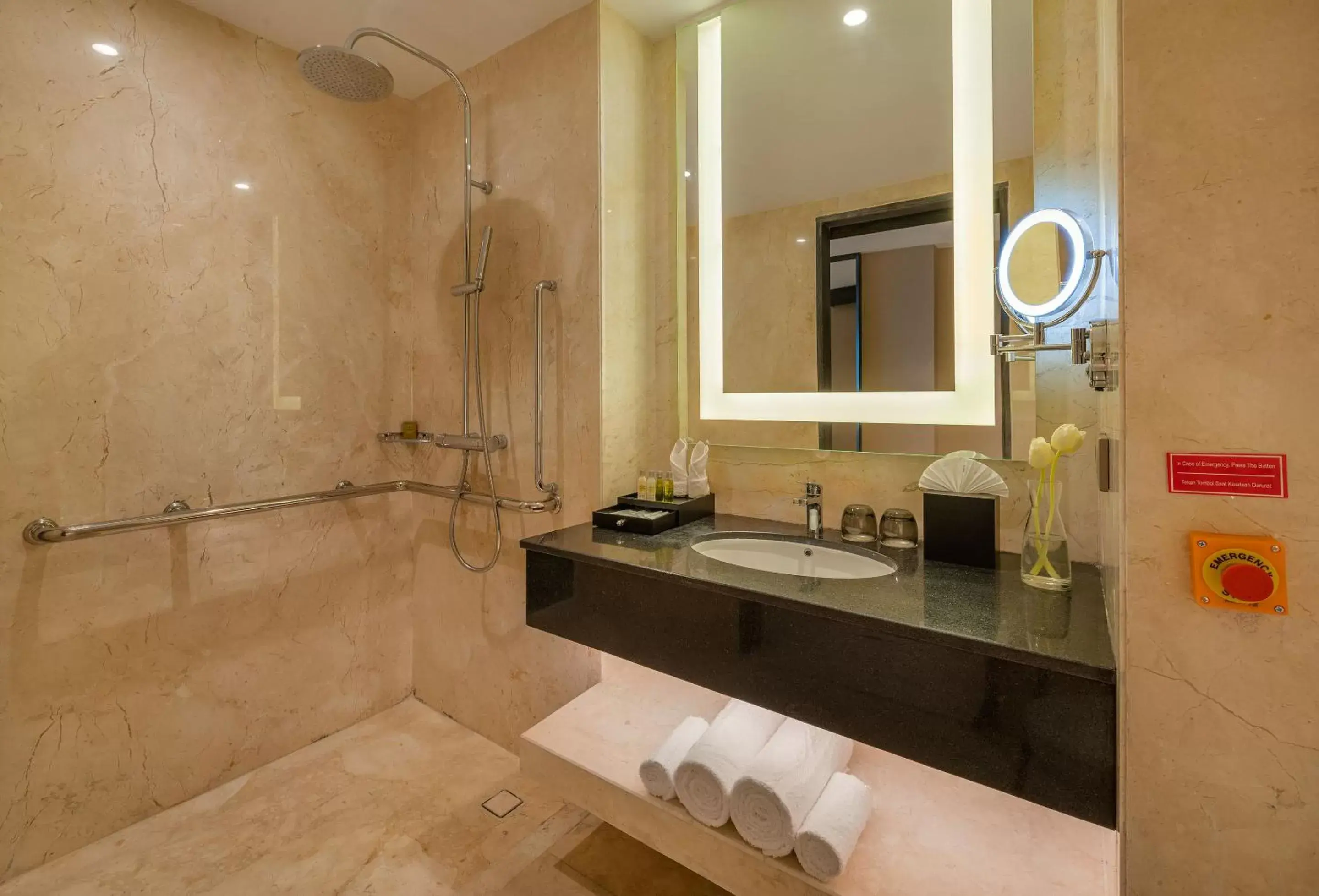 Bathroom in DoubleTree by Hilton Surabaya