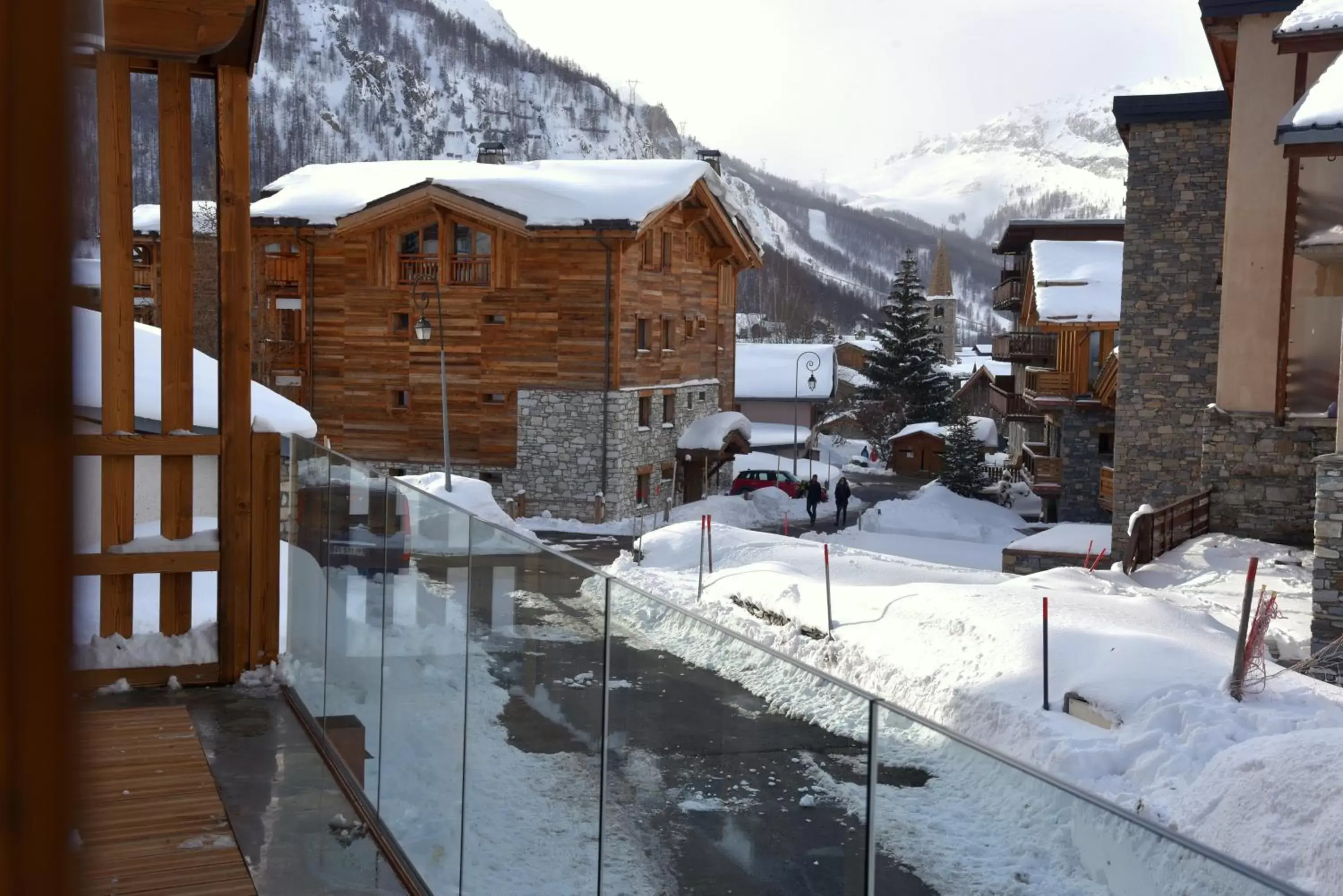 Winter in Hotel MONT-BLANC VAL D'ISERE