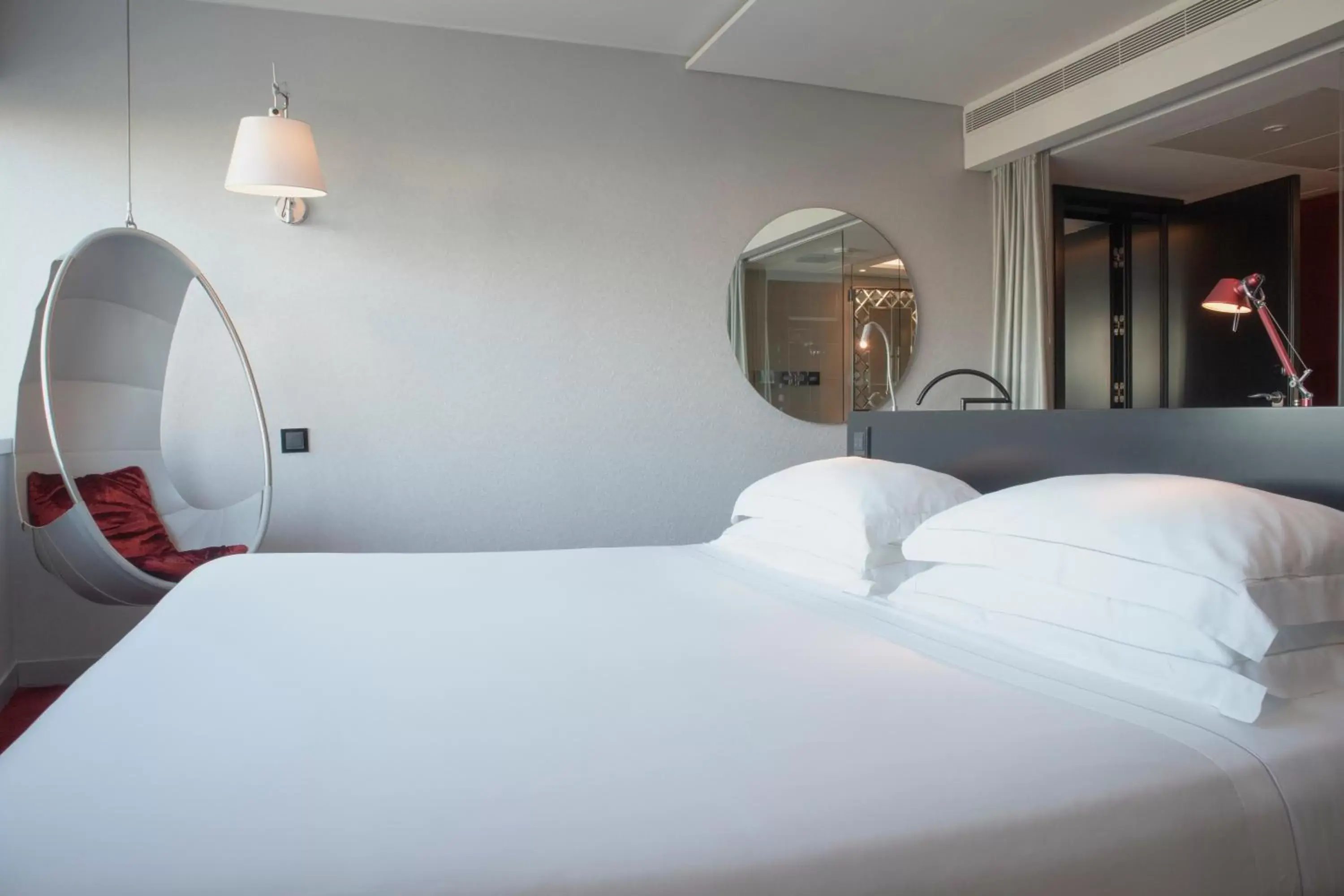 Bedroom, Bed in MYRIAD by SANA Hotels