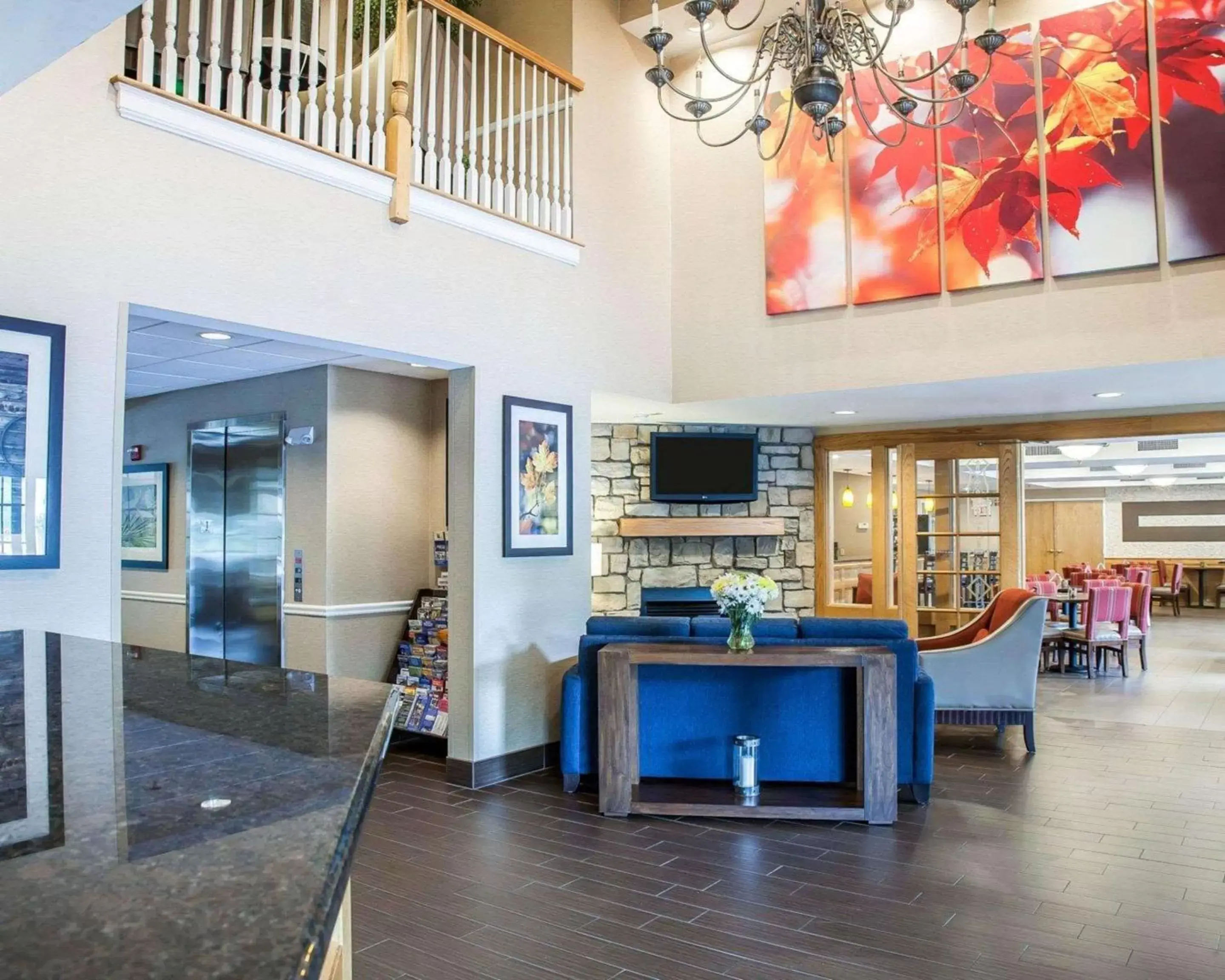 Lobby or reception in Comfort Inn & Suites Sturbridge-Brimfield