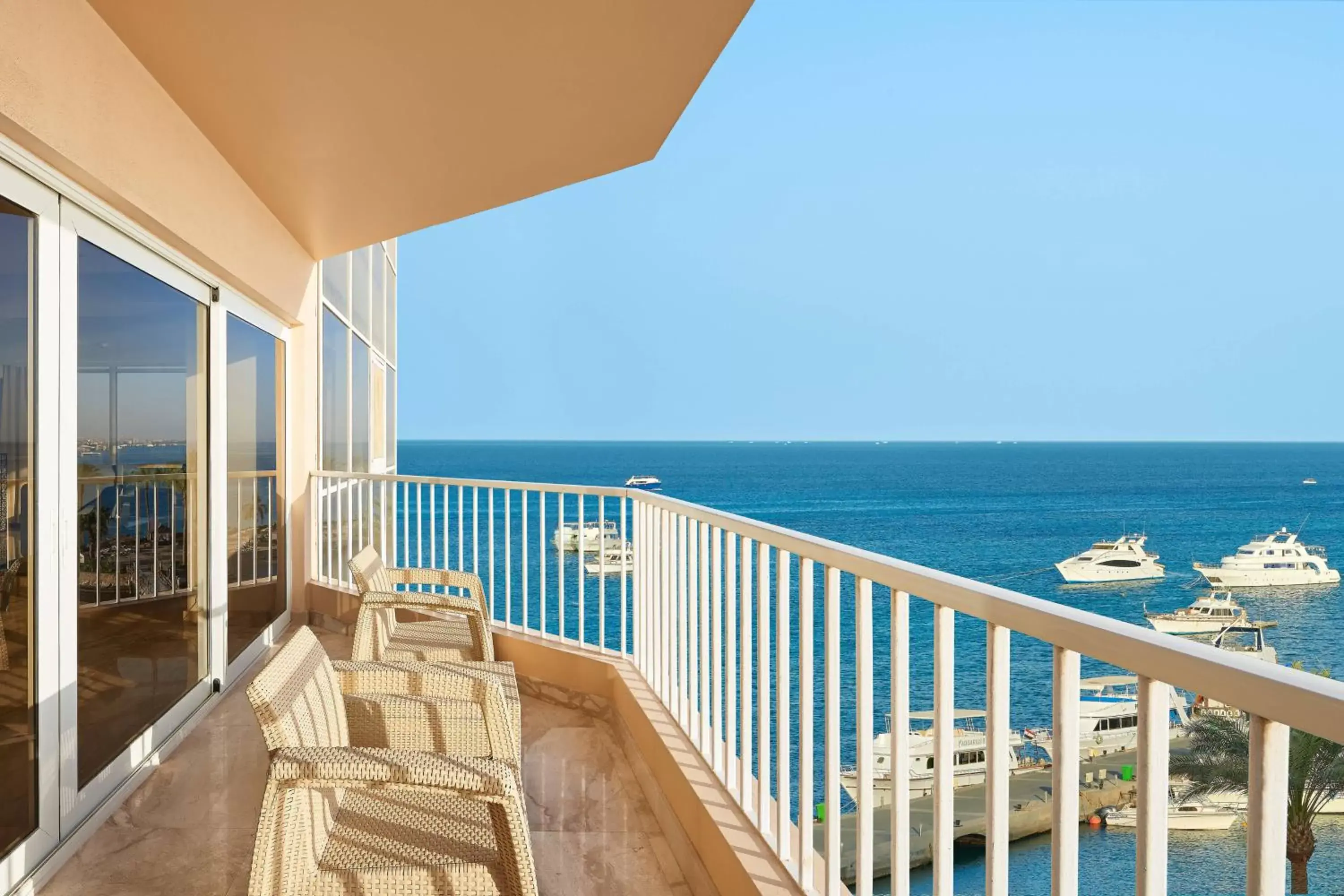 Bedroom, Balcony/Terrace in Hurghada Marriott Red Sea Beach Resort