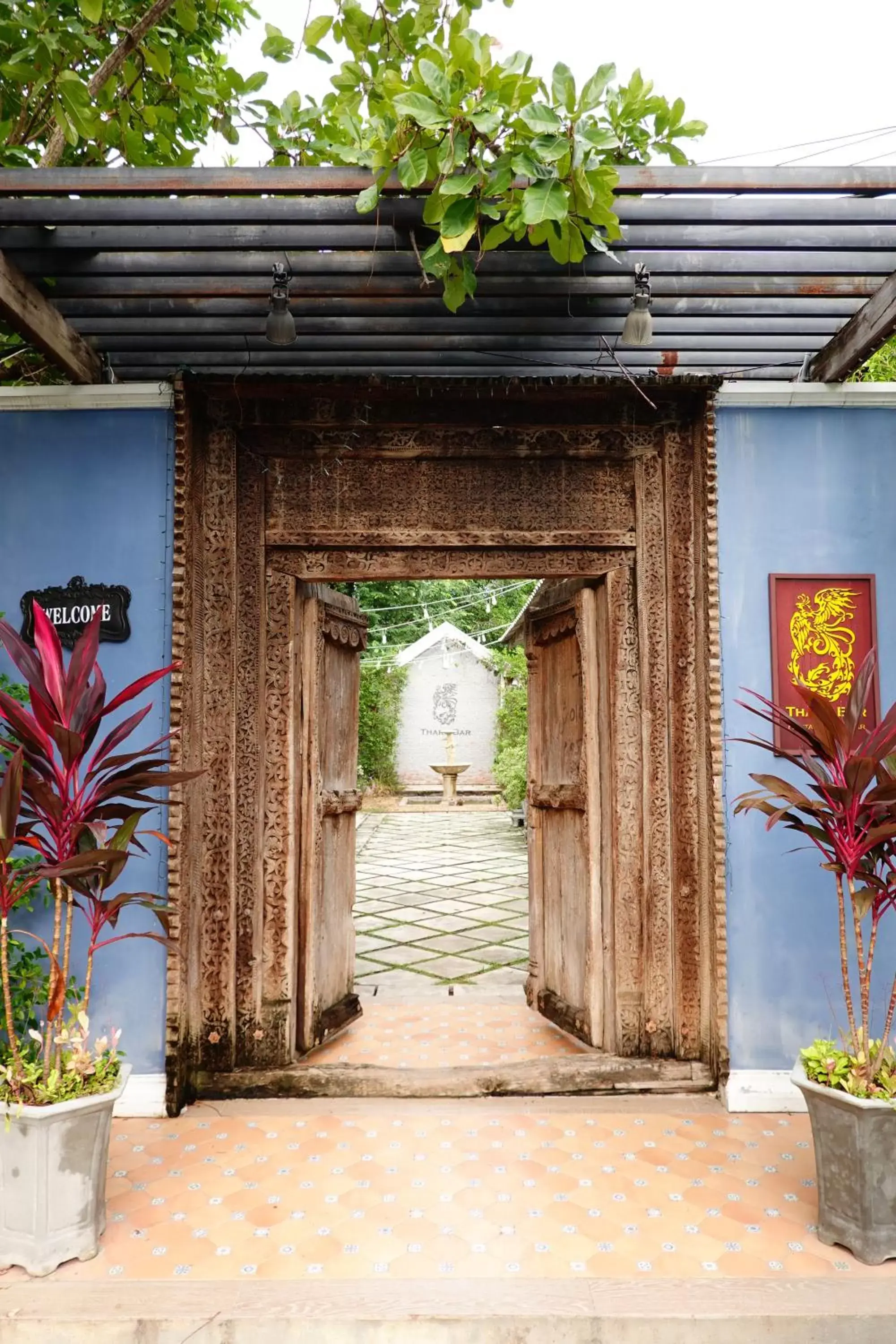 Facade/entrance in Tharaburi Resort