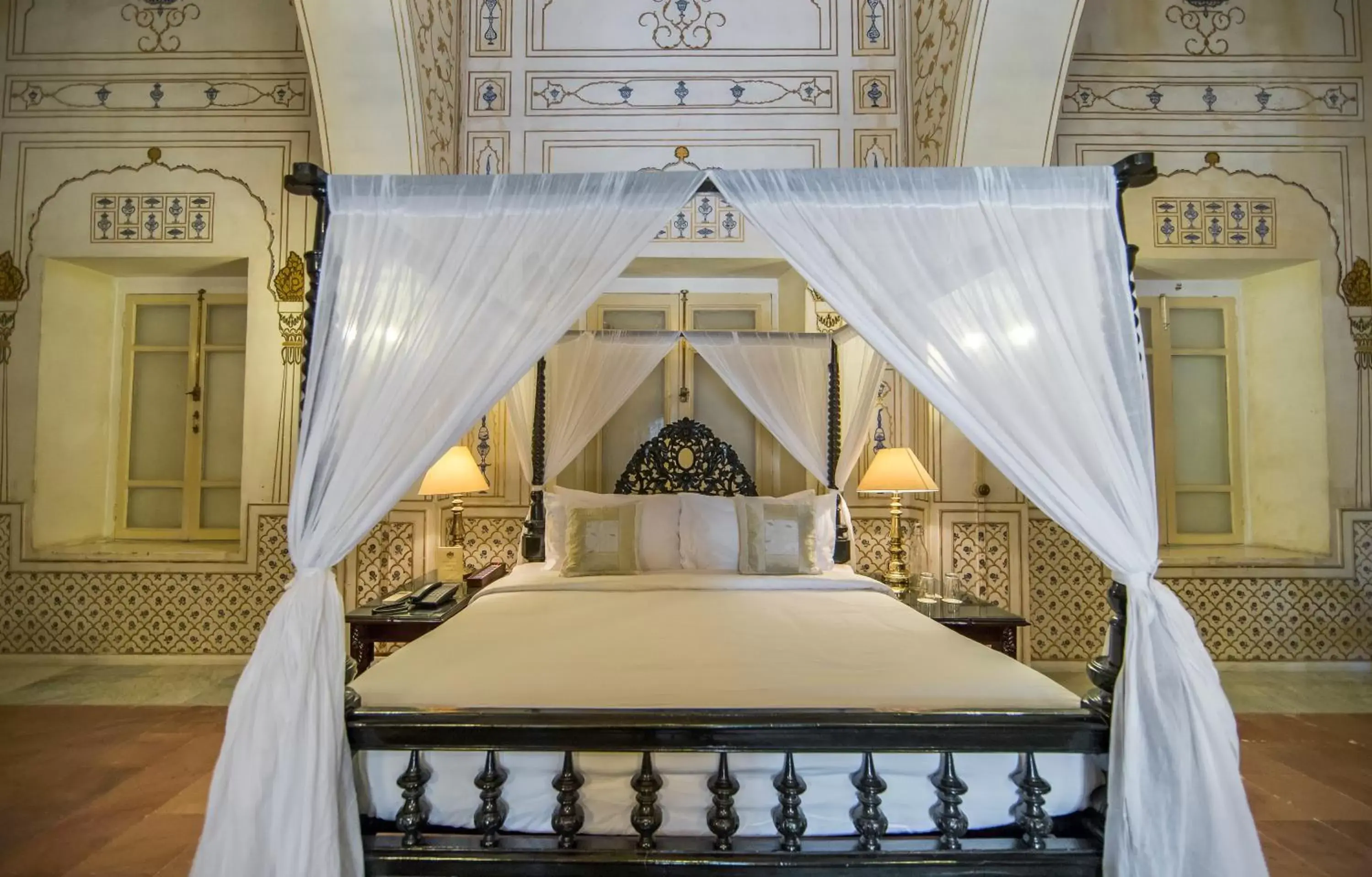 Bed in The Laxmi Niwas Palace