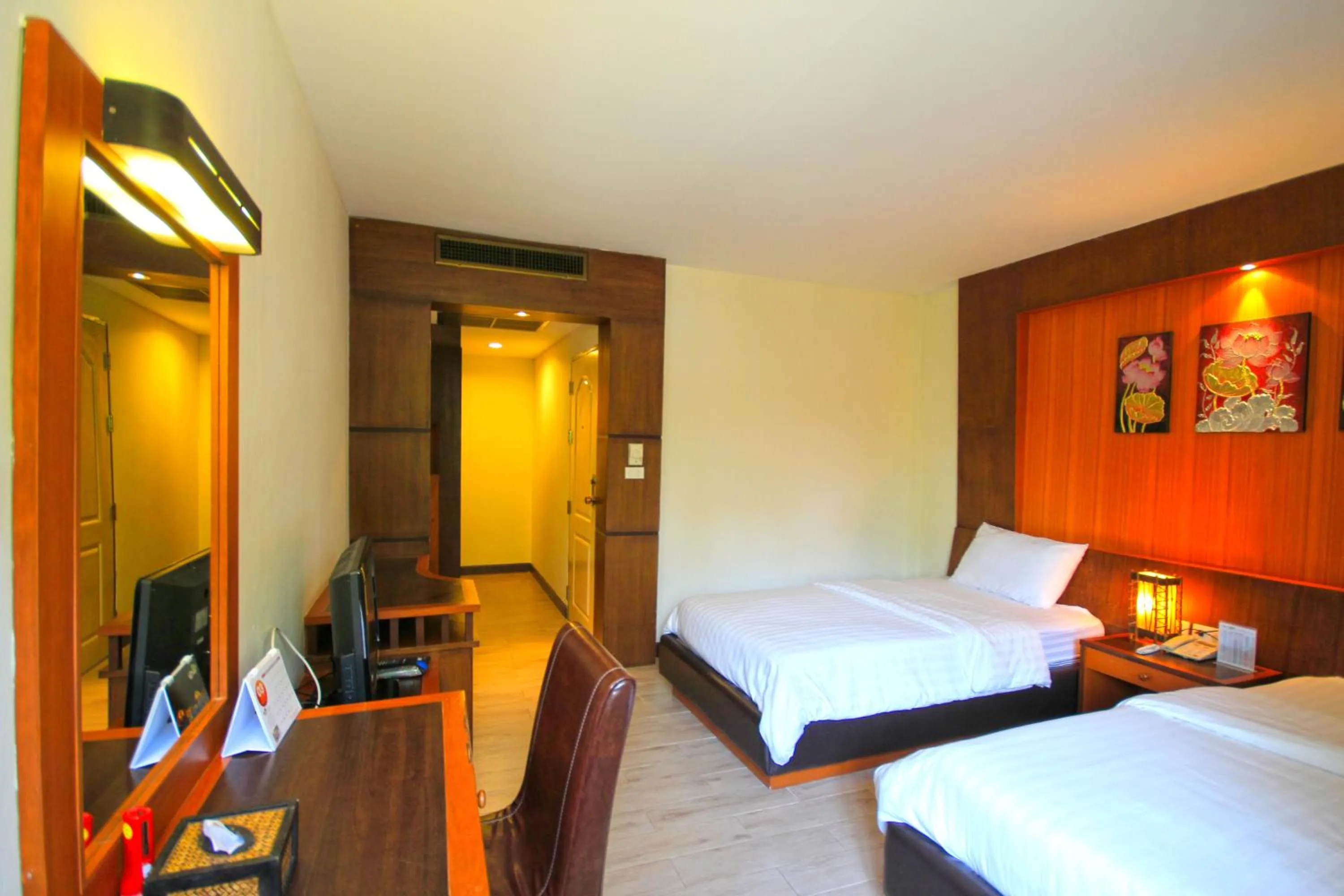 Bed in Chawalun Resort