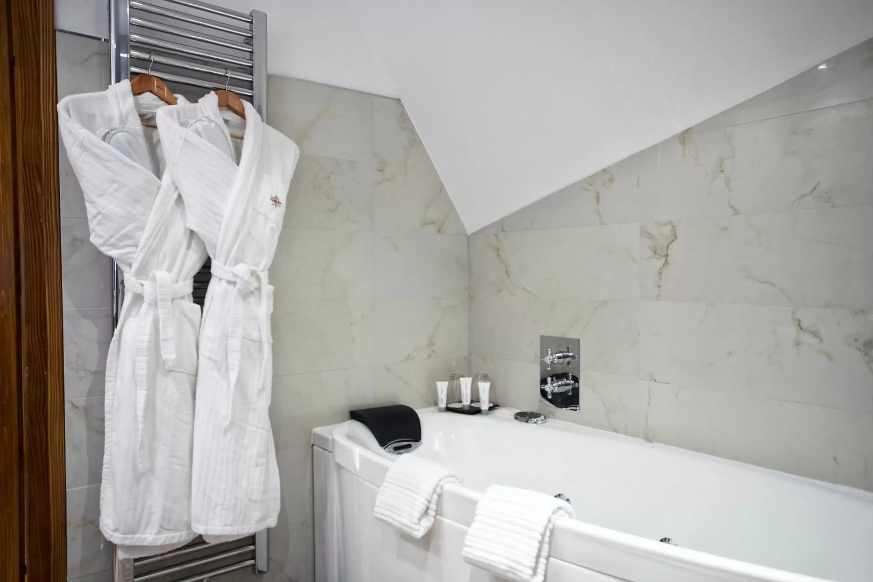 Bathroom in Hôtel & Spa Le Bouclier D'or Bathroom in Hôtel & Spa Le Bouclier D'or