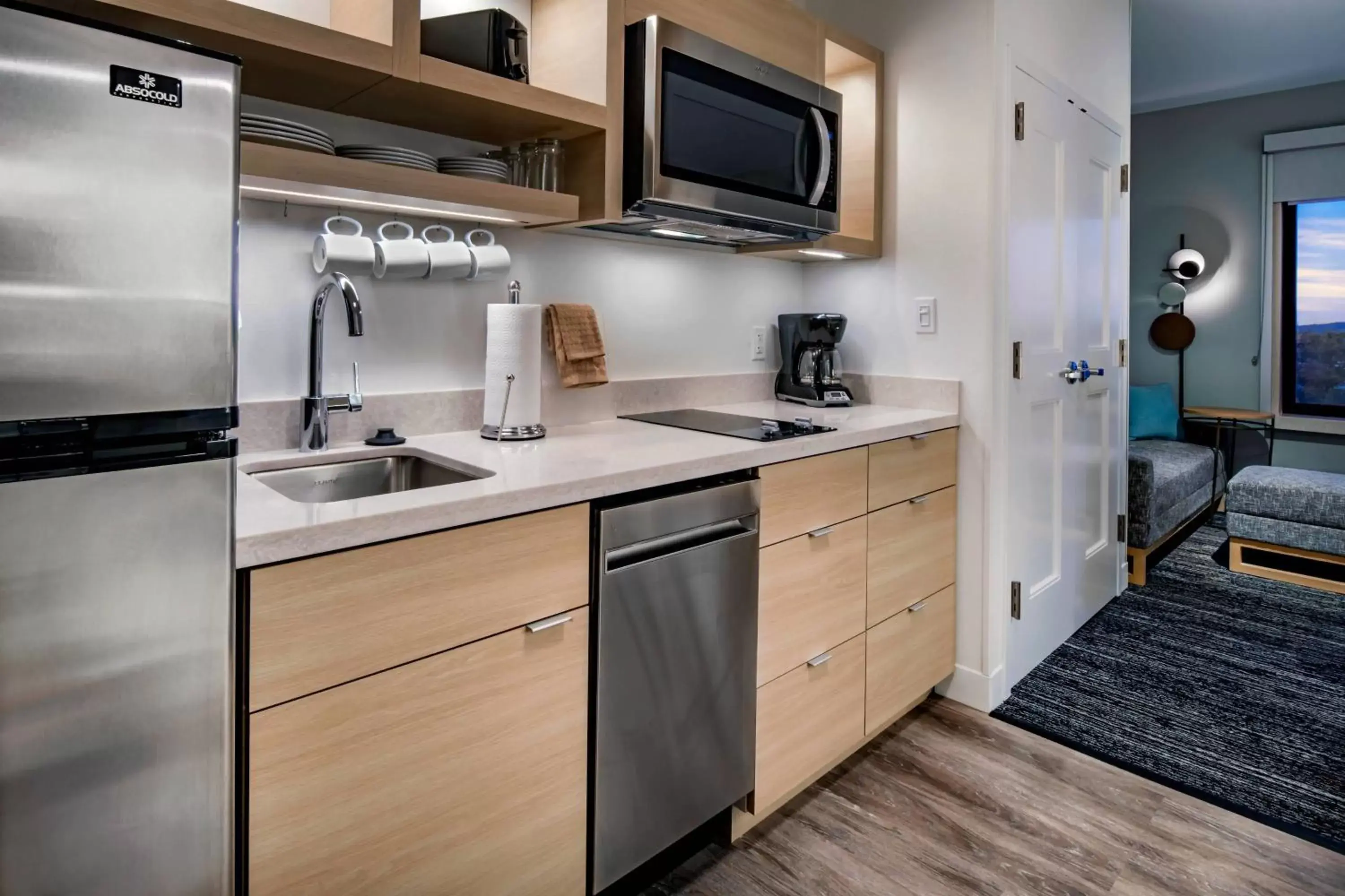 Kitchen or kitchenette, Kitchen/Kitchenette in TownePlace Suites By Marriott Wrentham Plainville