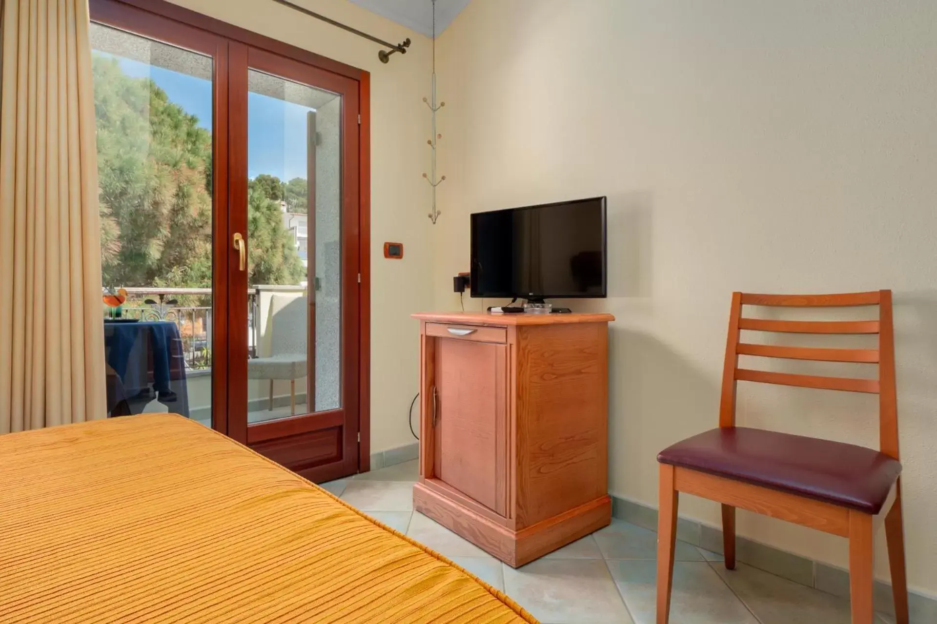 View (from property/room), TV/Entertainment Center in Il Nuovo Gabbiano