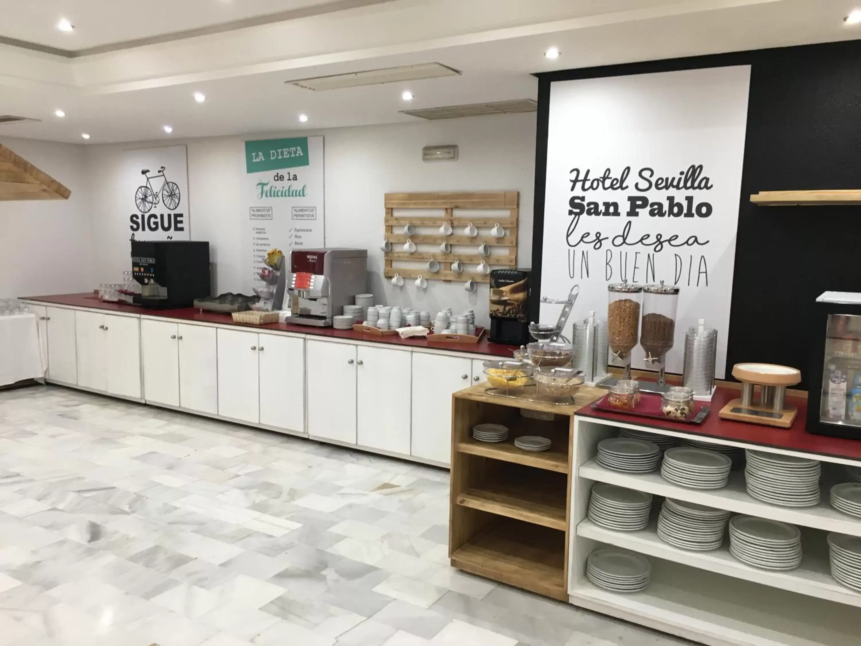 Buffet breakfast, Coffee/Tea Facilities in Hotel San Pablo Sevilla