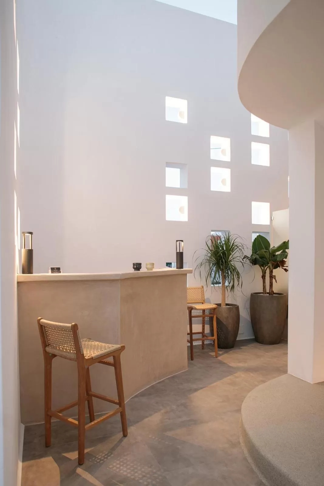 Facade/entrance, Lobby/Reception in Makava Suites Naxos